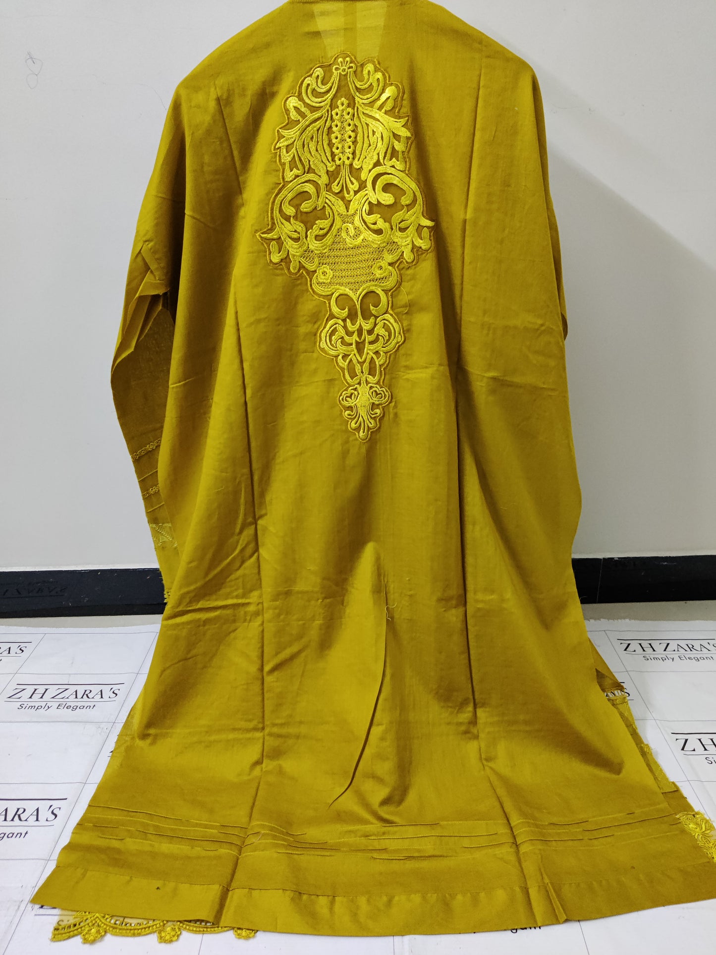 Mustard Lawn 3d Cutwork Daman 3pc