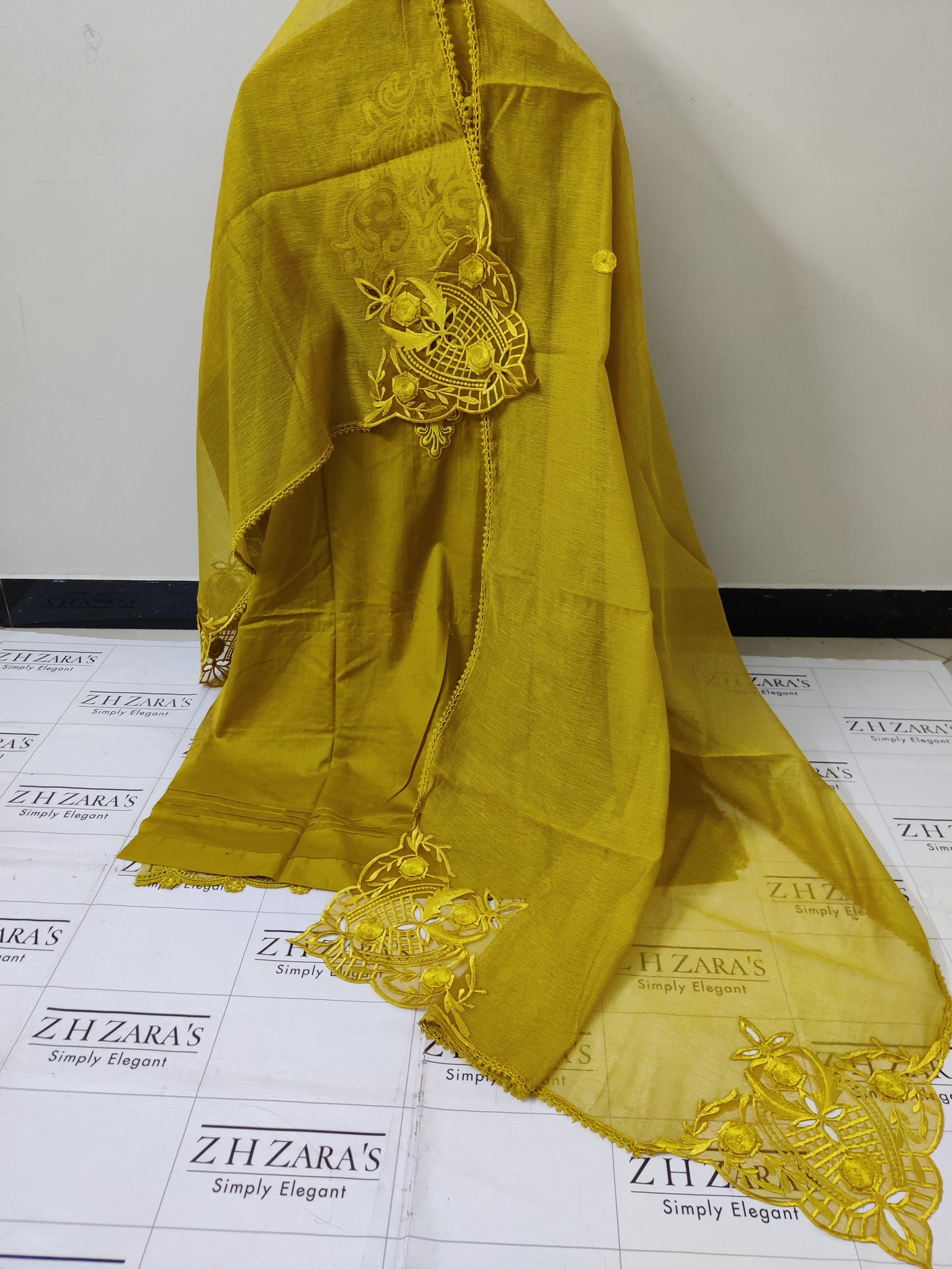 Mustard Lawn 3d Cutwork Daman 3pc