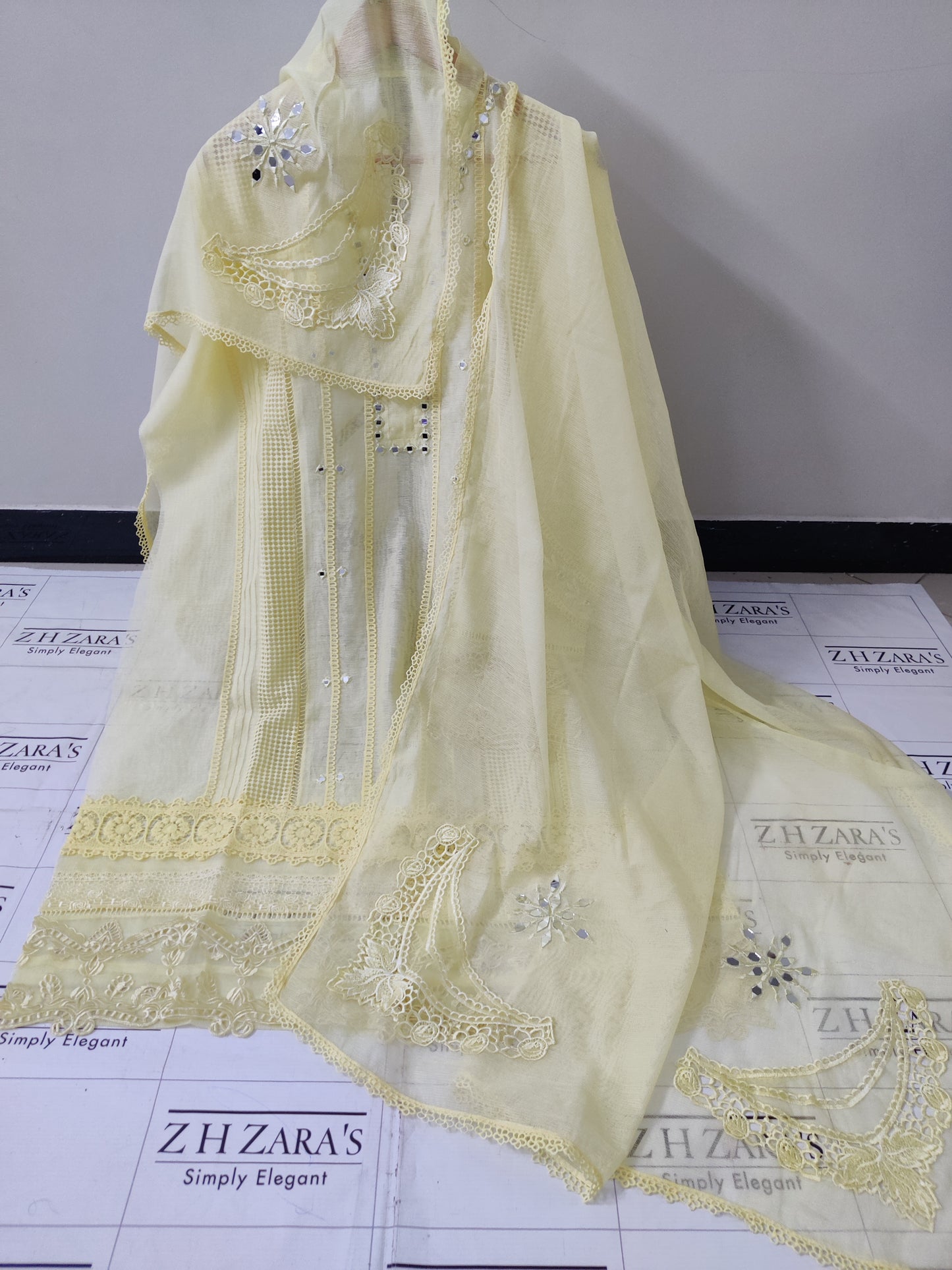Lemon Yellow Mirror Cutwork 2pc