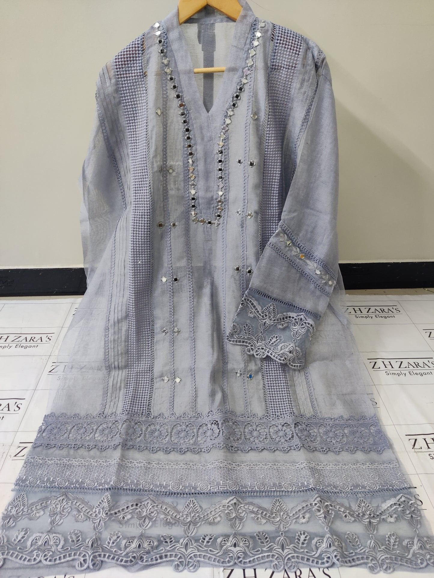 Grey Mirror Cutwork 2pc