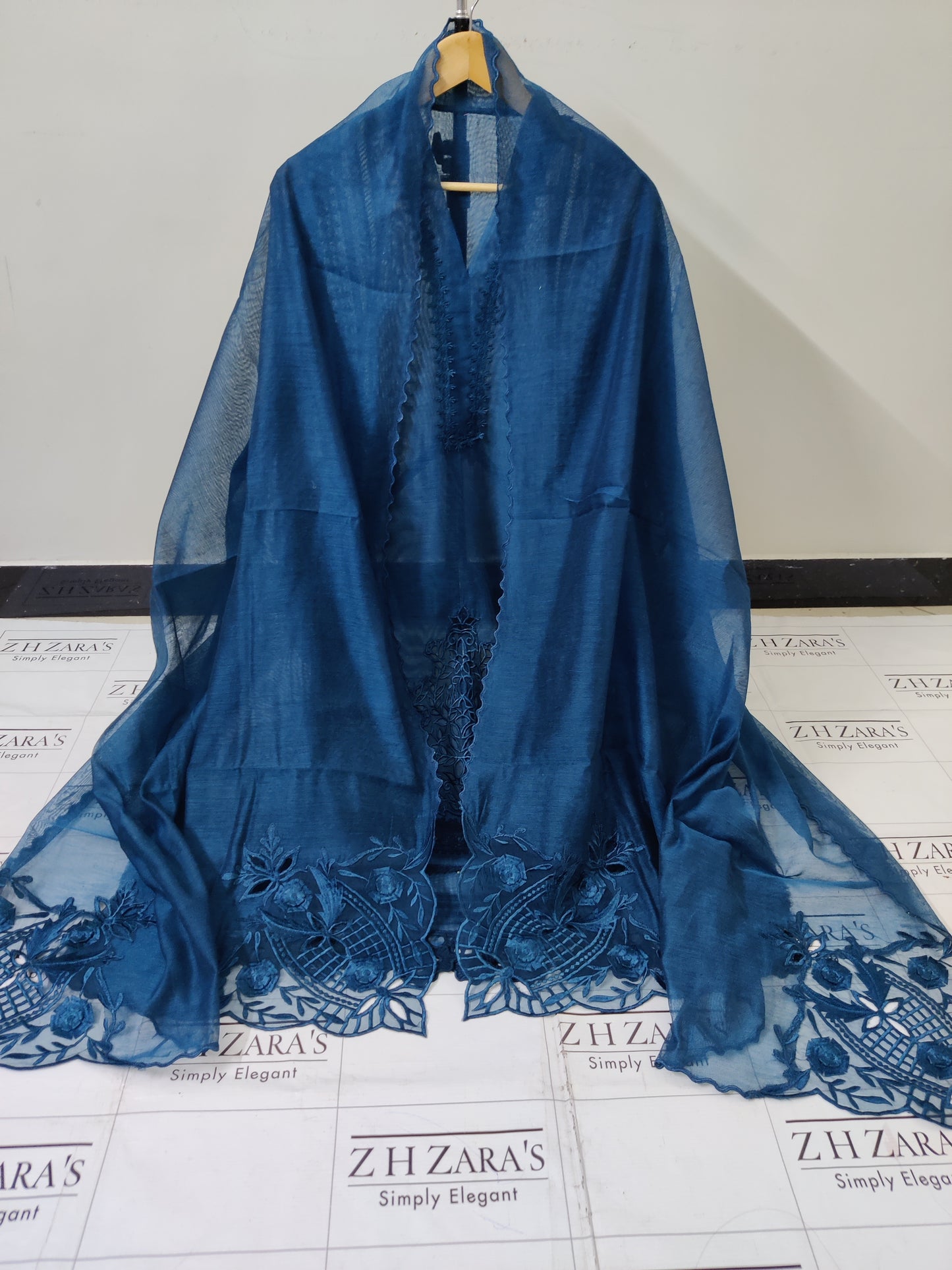 3d Cutwork Daman Peacock 2pc