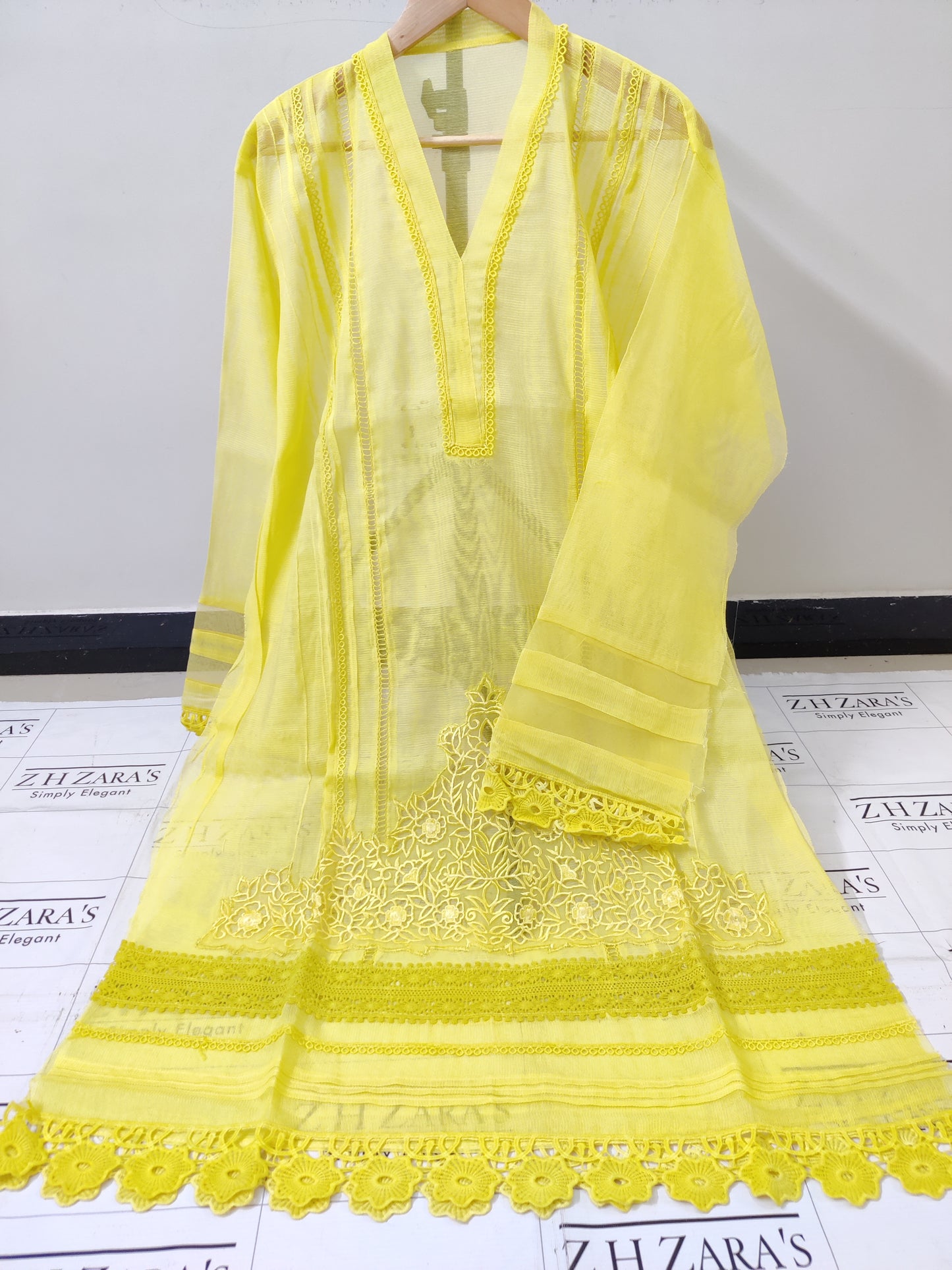 3d Cutwork Daman Yellow 2pc