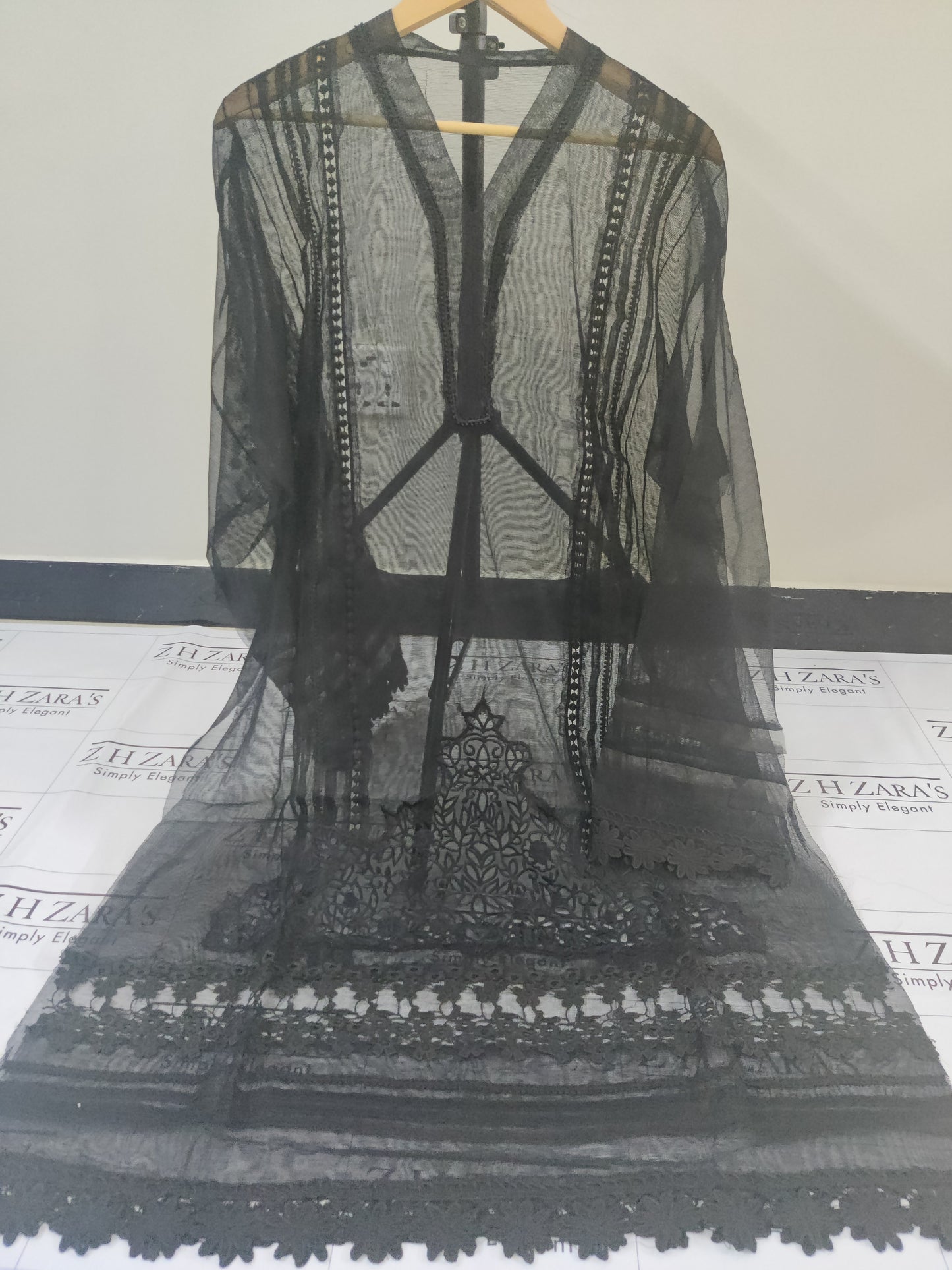 3d Cutwork Daman Black 2pc