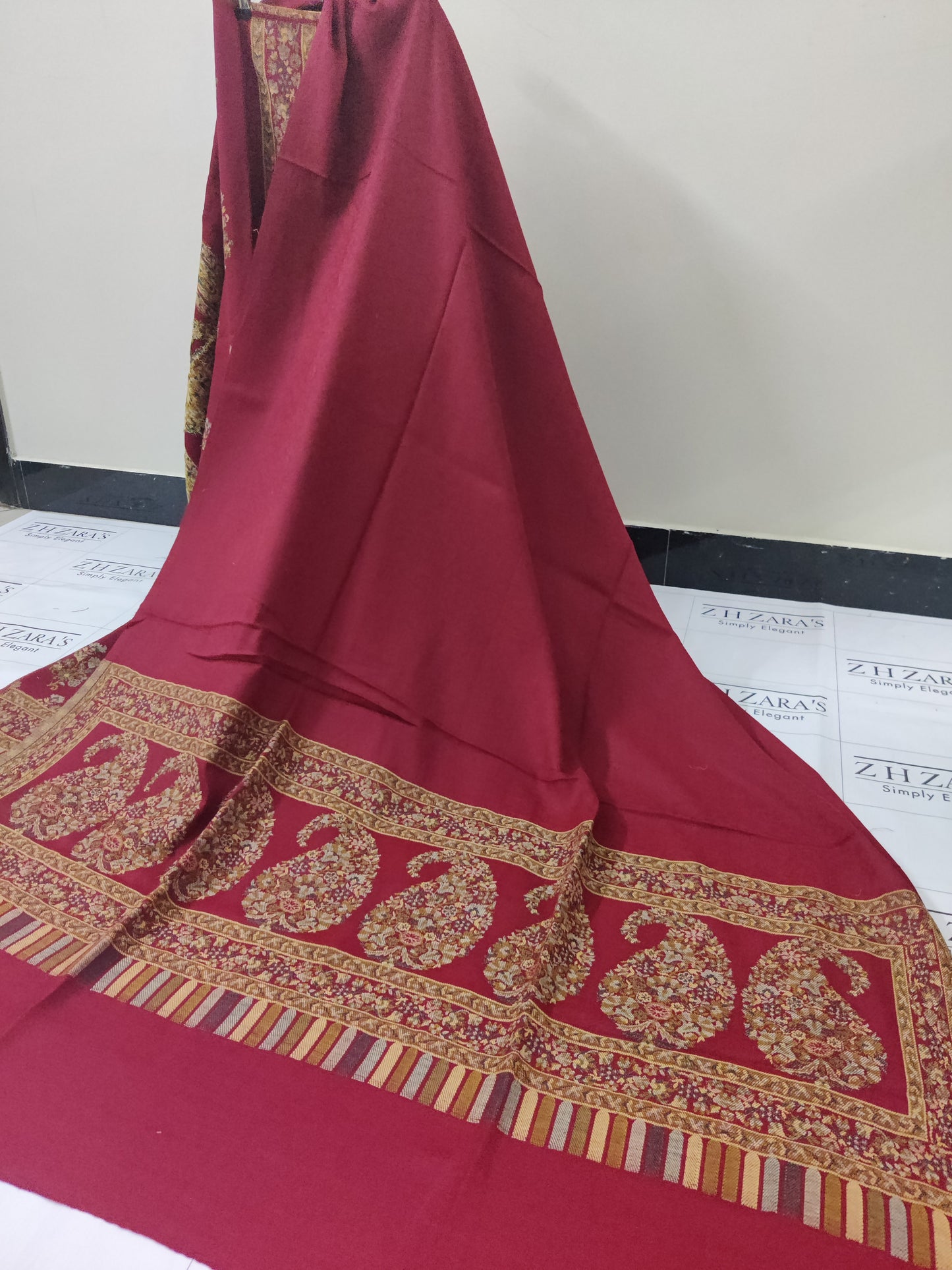 Maroon Jacquard Kani Pashmina 3pc