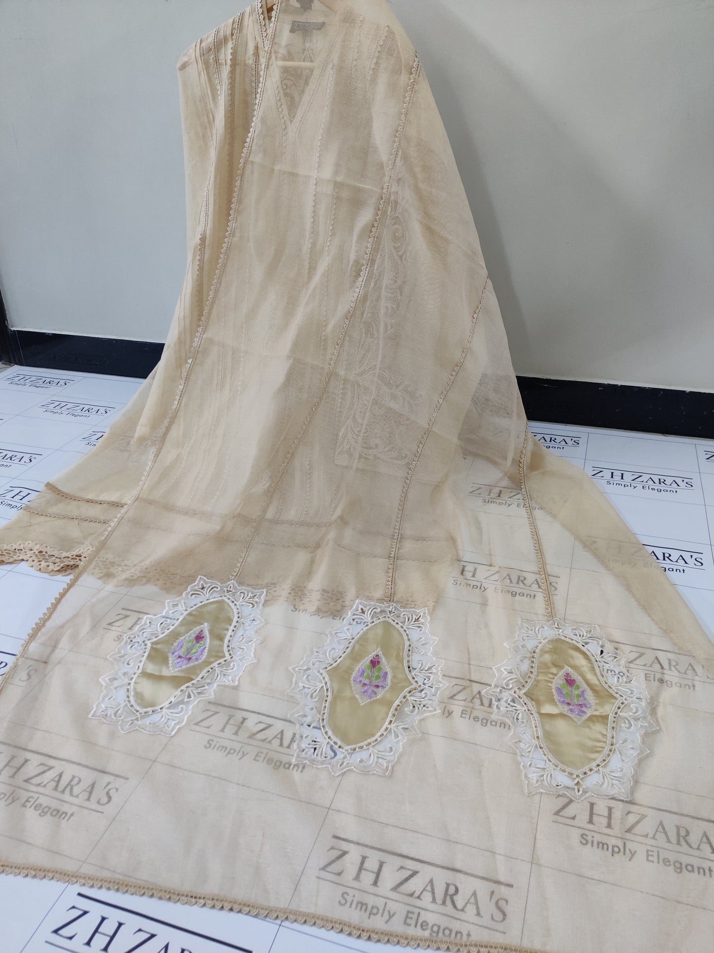Coffee Beige Cutwork Silk Applique 2pc