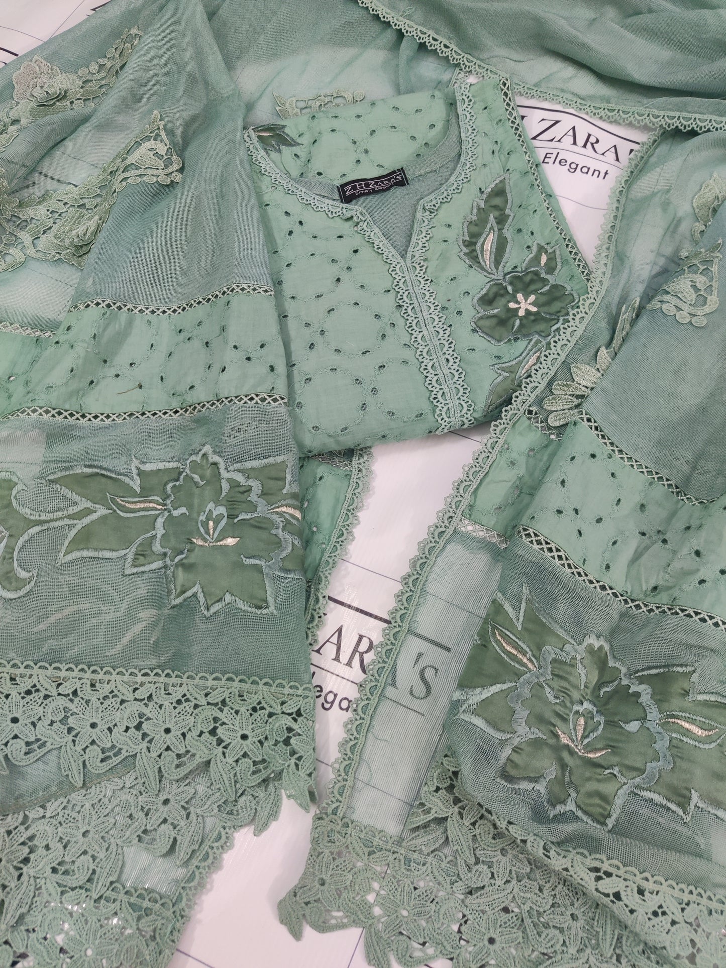Silk applique 3pc Mint Green