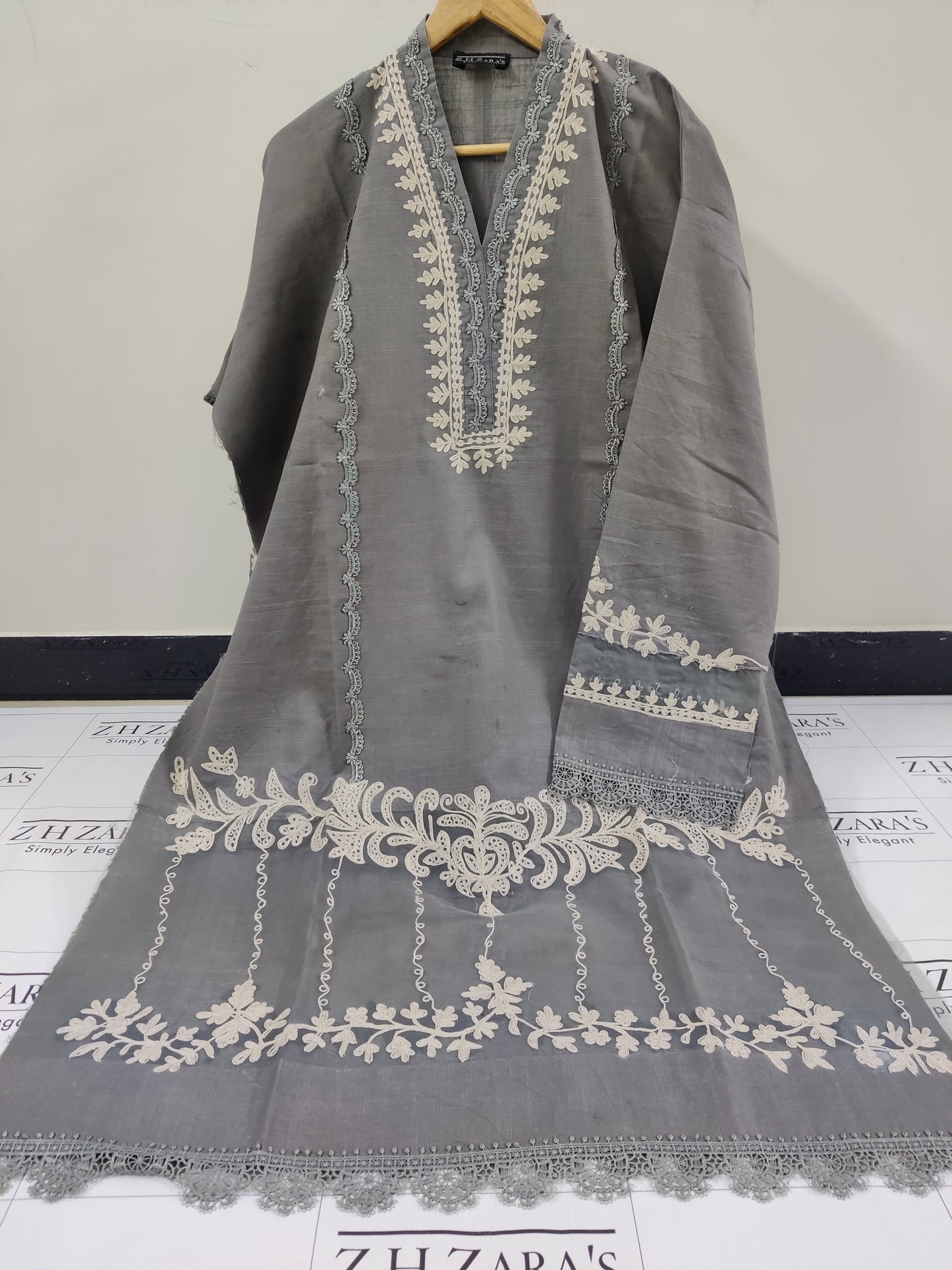 Khaddar Pashmina Grey 3pc