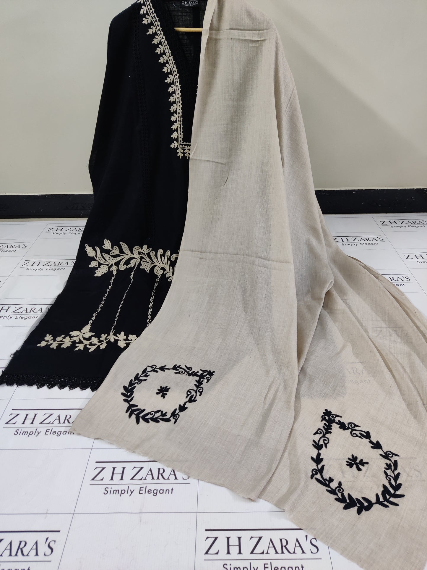 Khaddar Pashmina Black 3pc