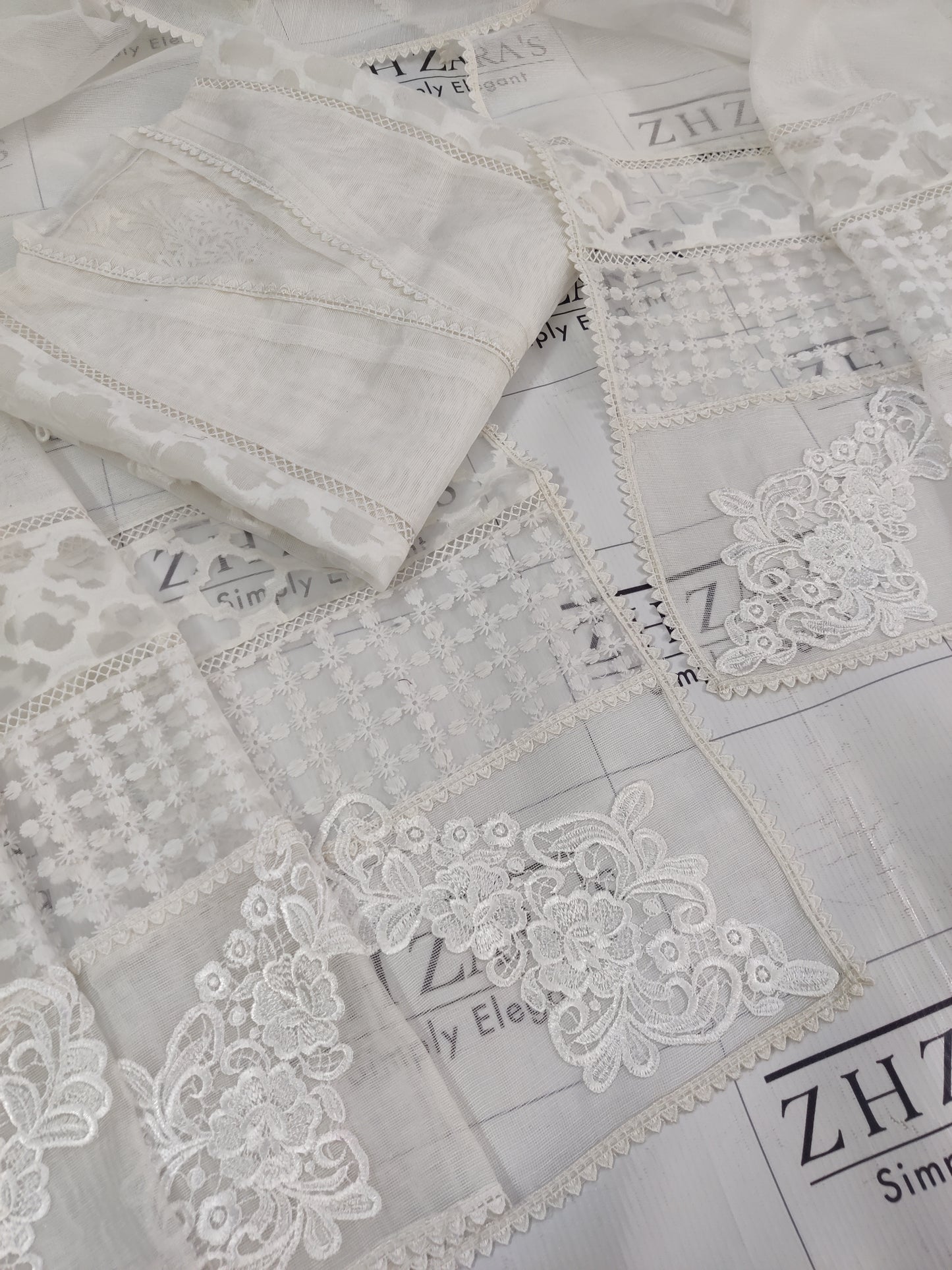 White Broshia Cutwork 2pc