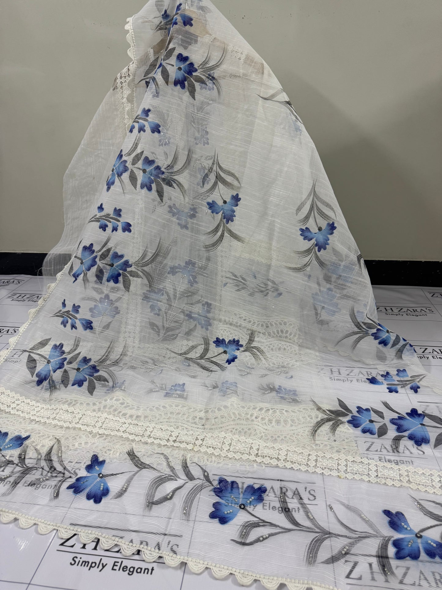 White Rang O Naqsh 2pc