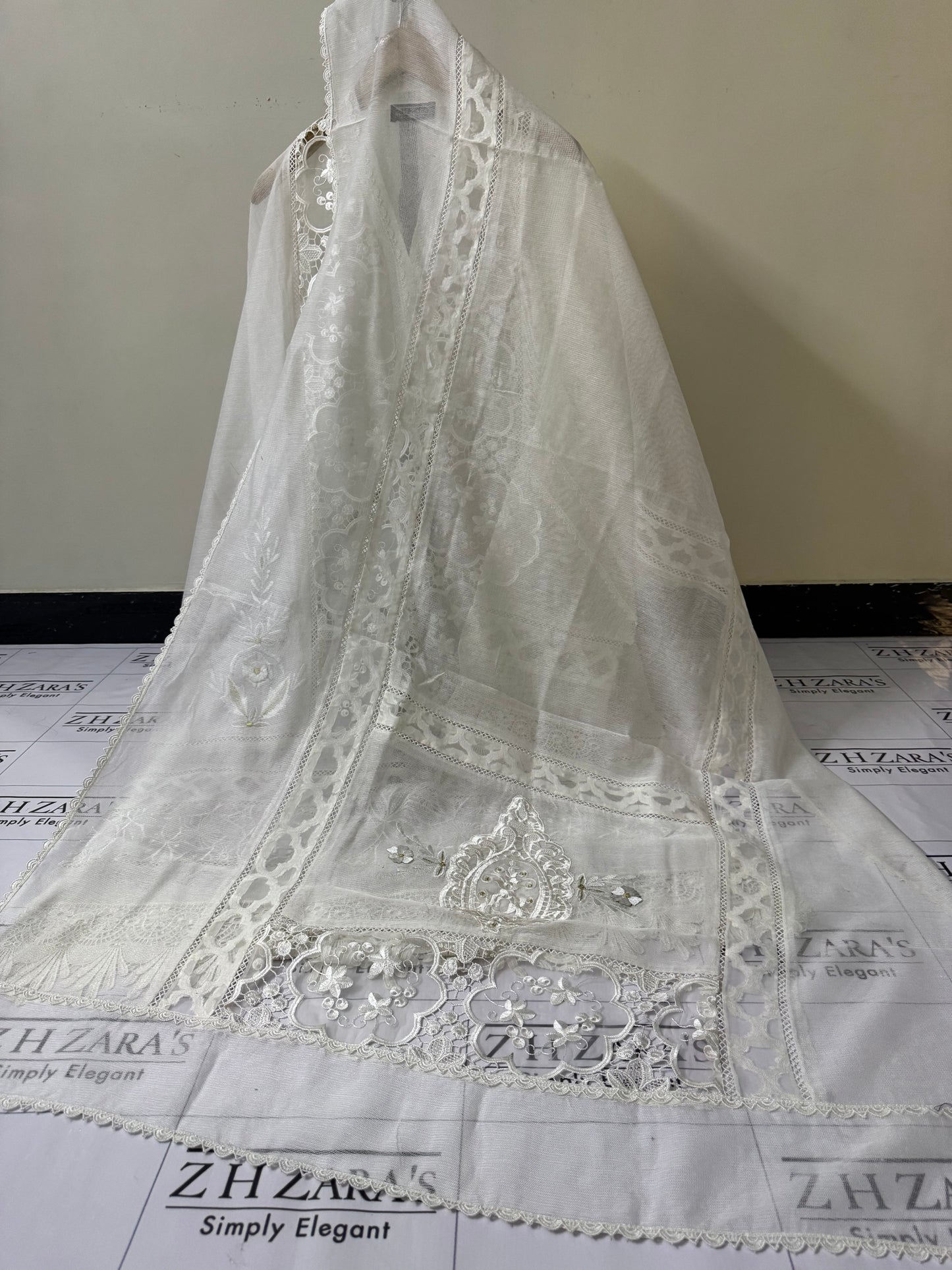 White Noor 2pc