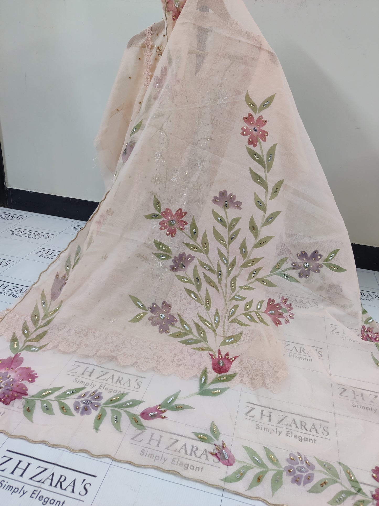 Powder Peach Brush & Beads 2pc