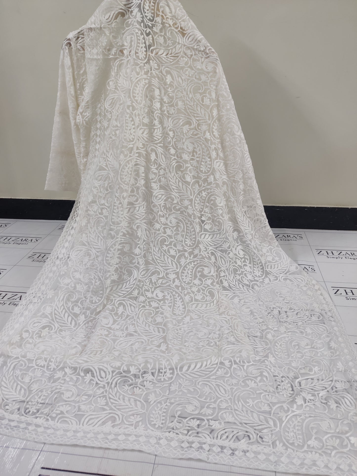 White Jaal Stitched 2pc