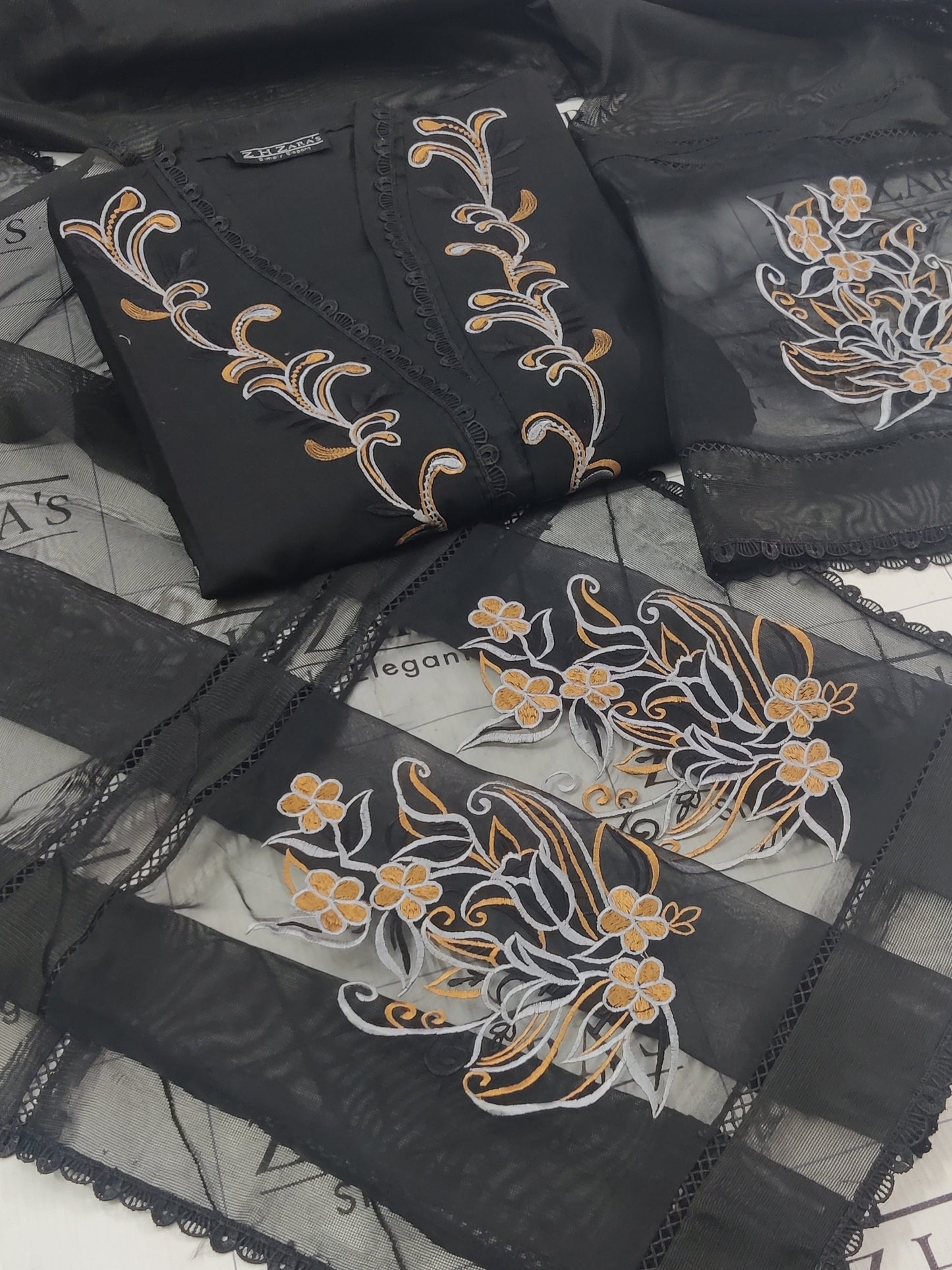 Black Jasmine 3pc