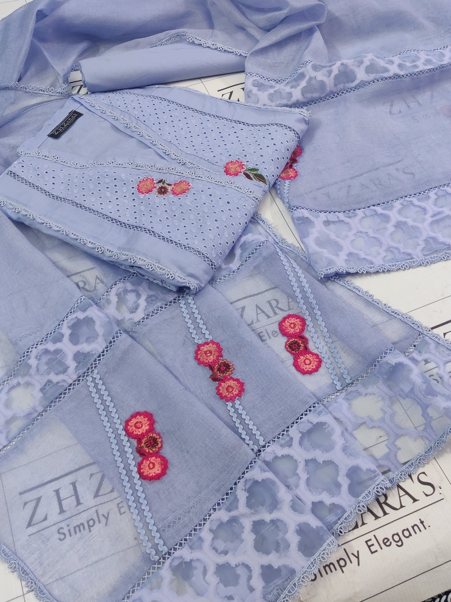 Ice Blue Daisy 3pc