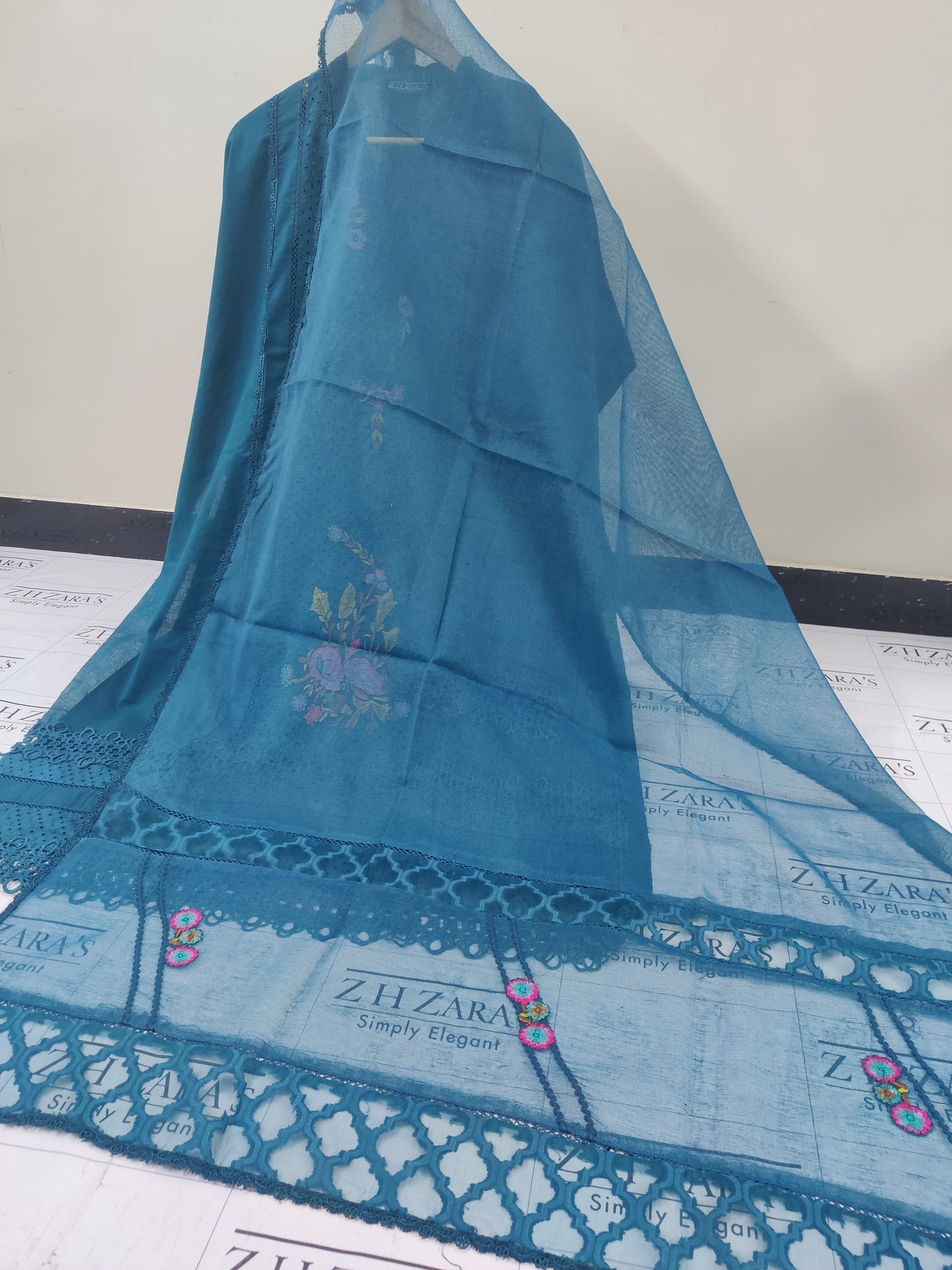 Peacock Green Daisy 3pc