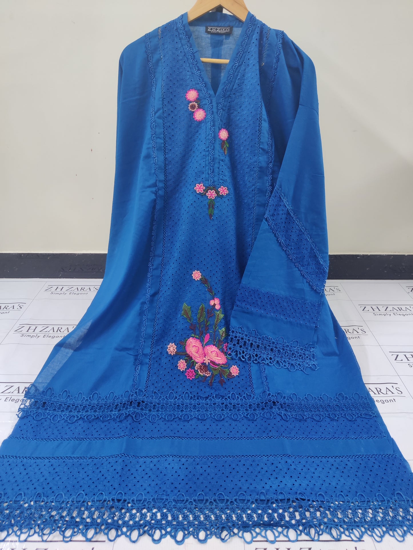 Peacock Blue Daisy 3pc