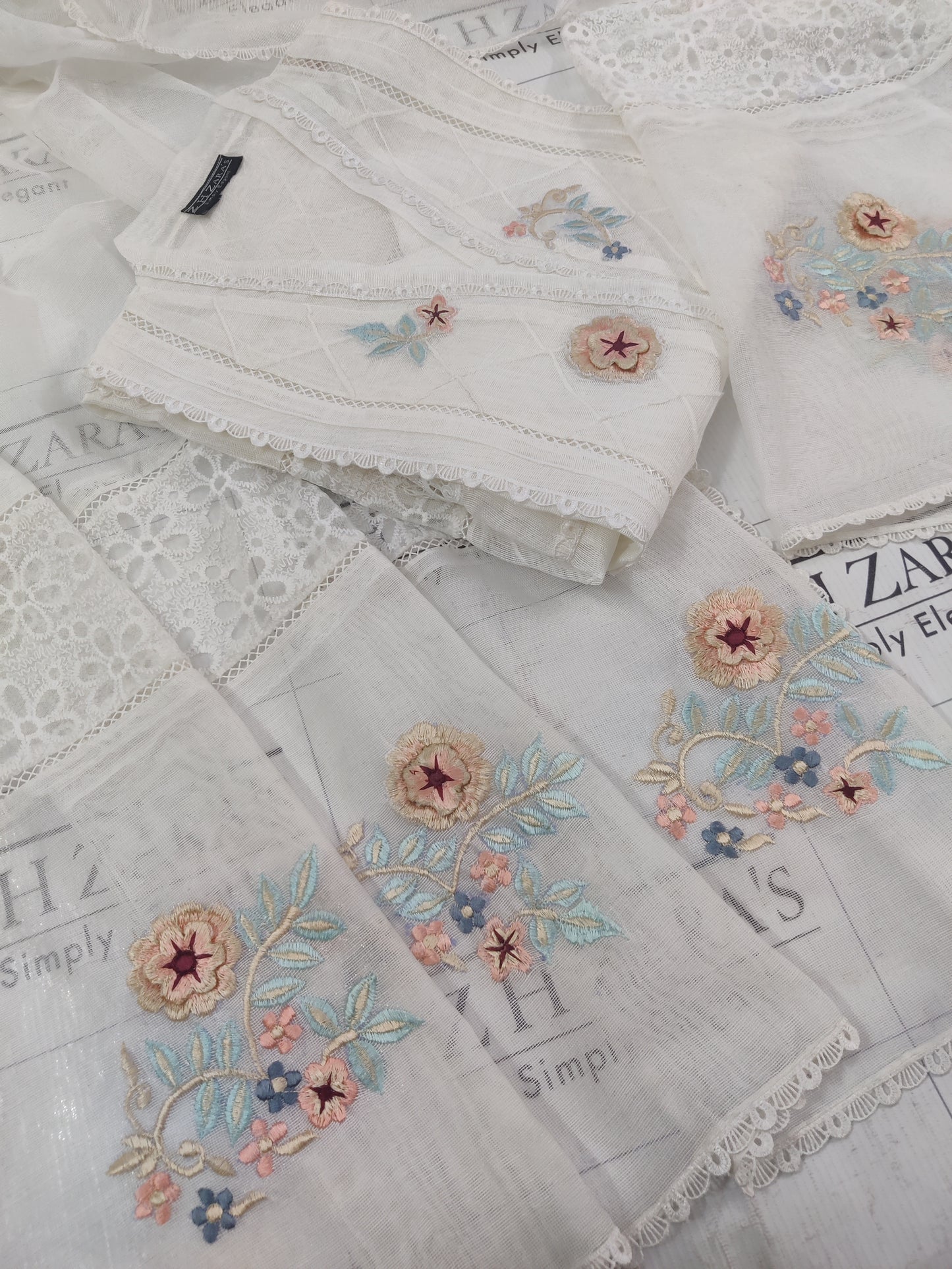 White Saiyaara 2pc