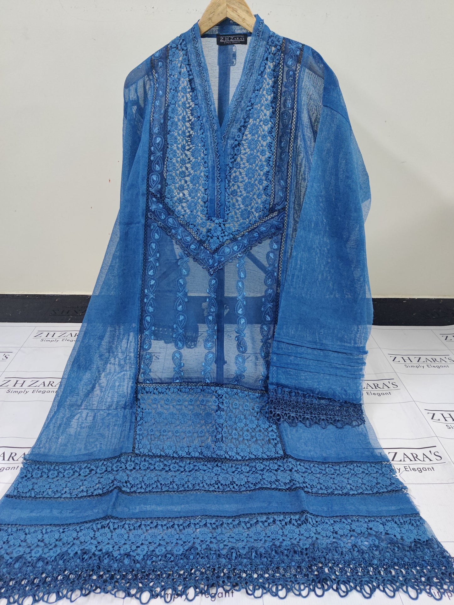 Peacock Blue Sapphire 2pc