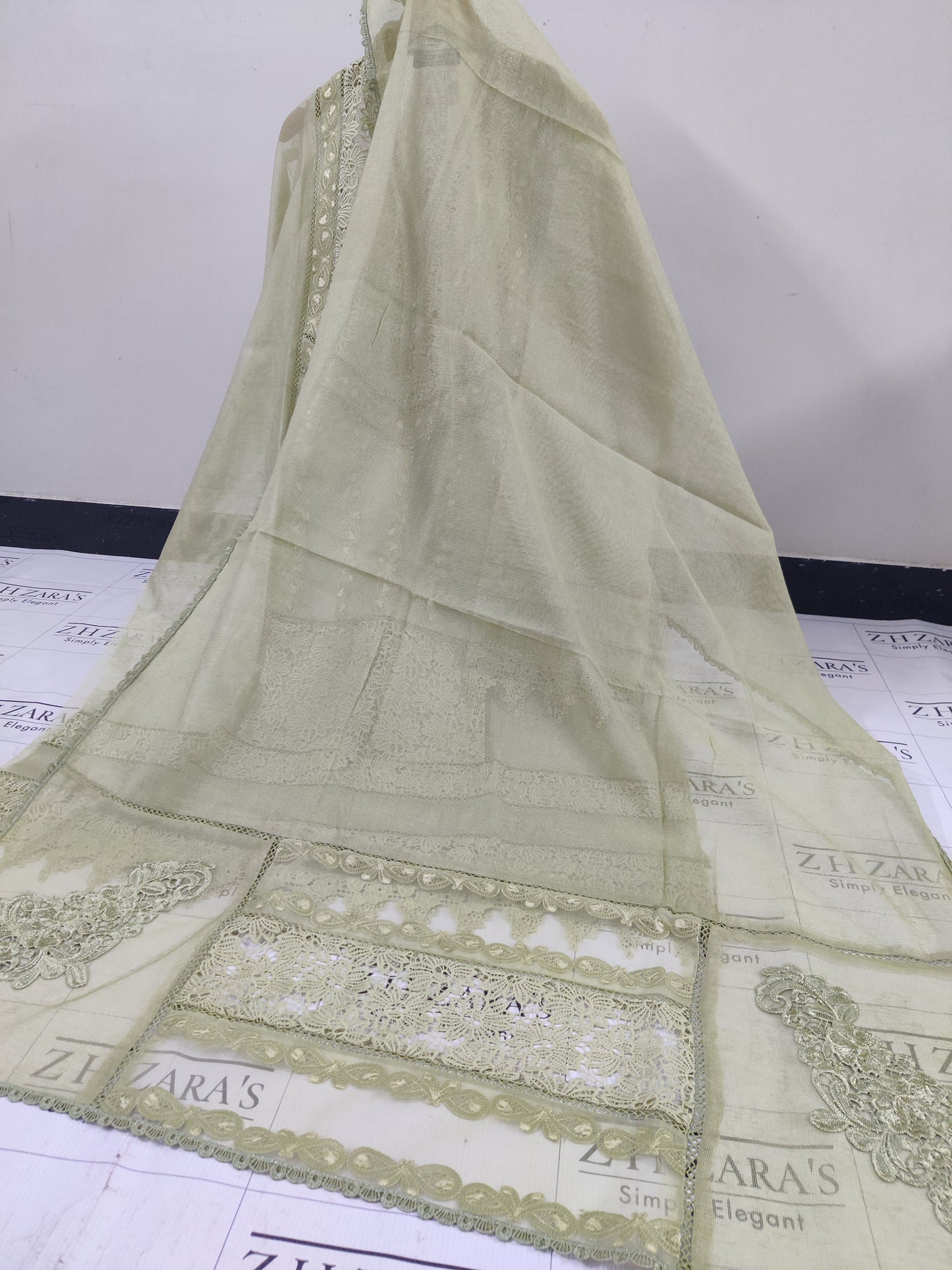 Olive Mint Green Sapphire 2pc