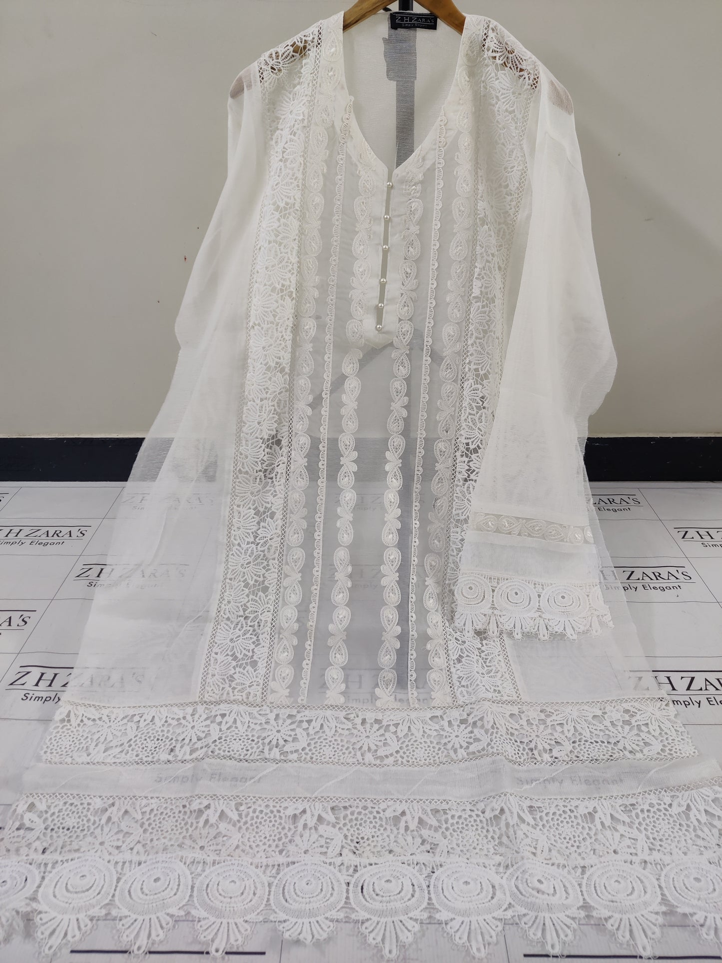 White Zoha 2pc