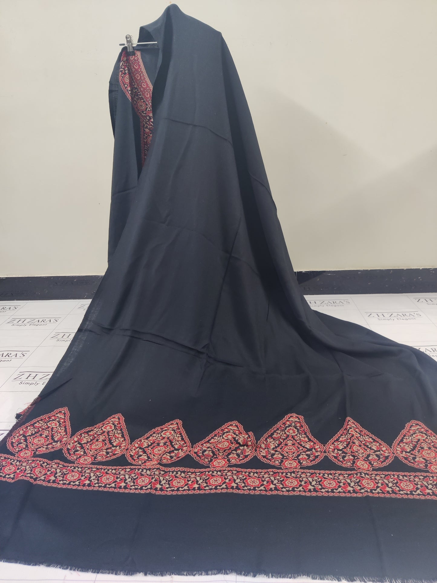 Black Gala Kani Pashmina 3pc