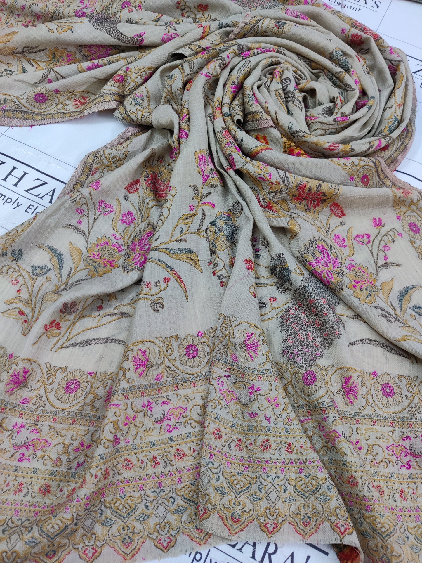 Beige Pink Jaal Kani Pashmina Shawl