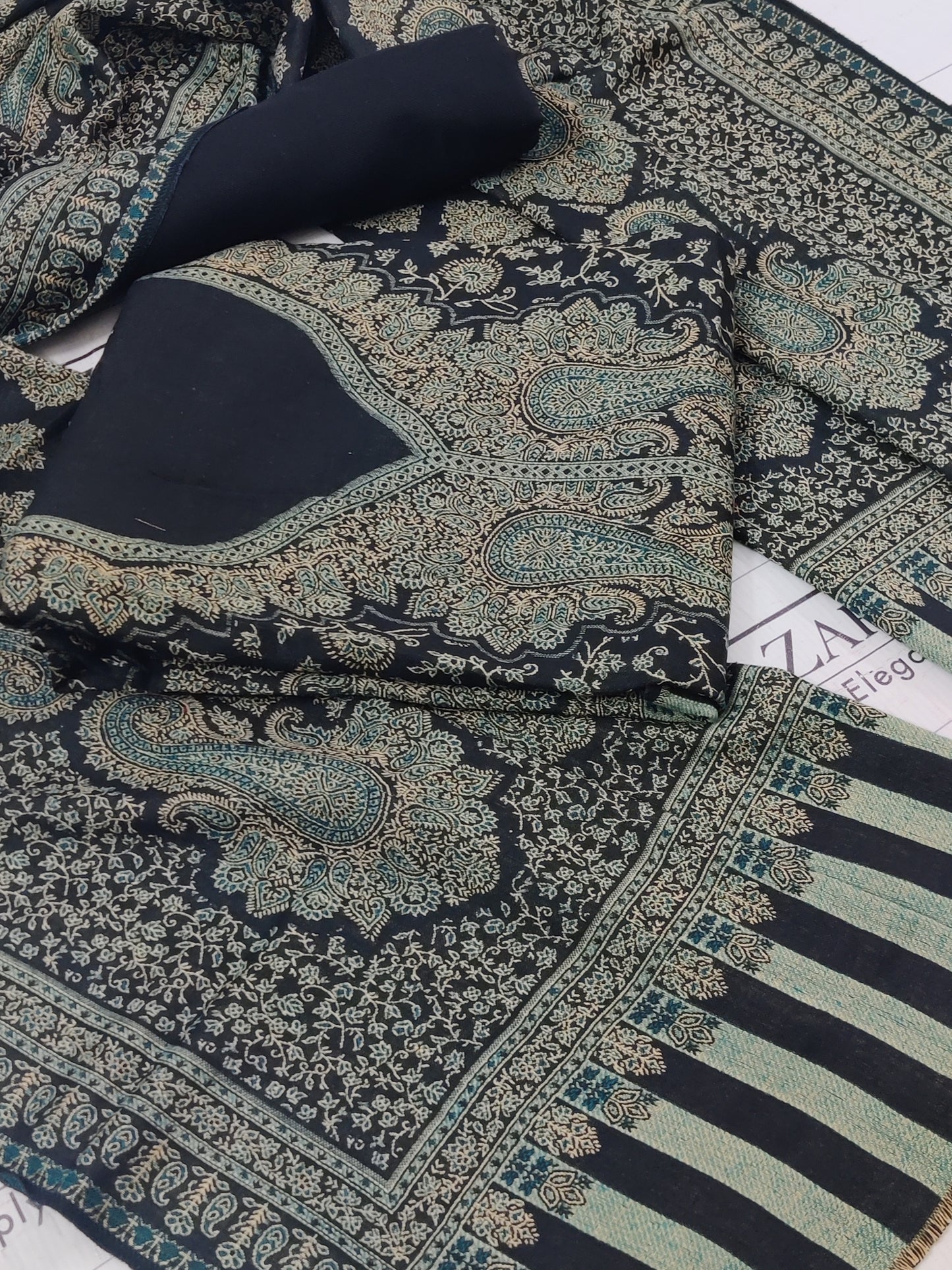 Black Green Gala Double Kani Pashmina 3pc