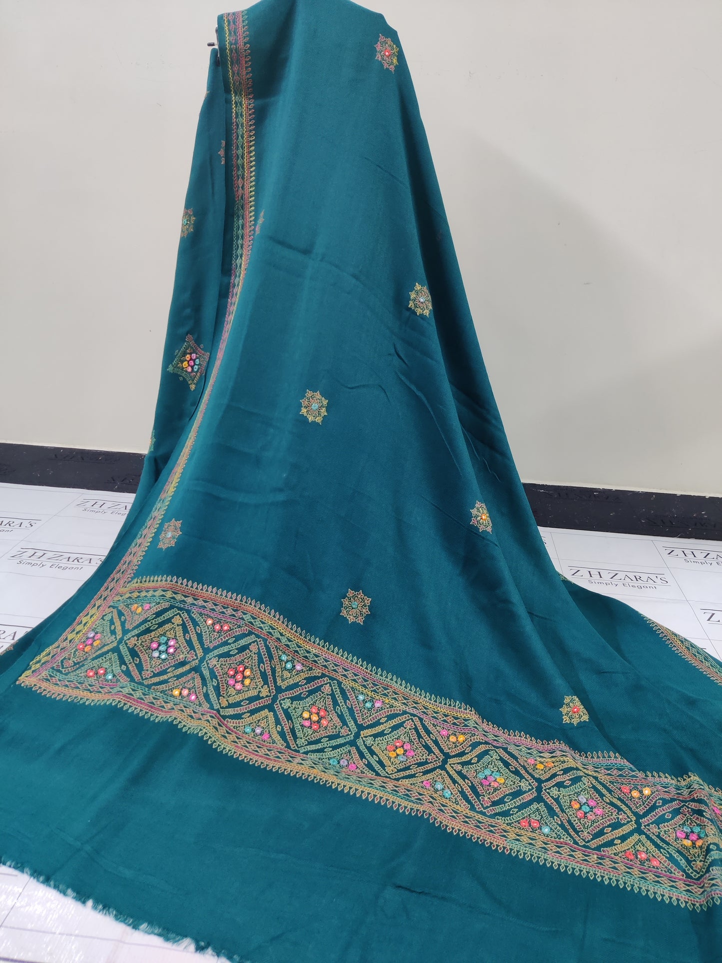 Peacock Green Needle Embroidery Pashmina 3pc