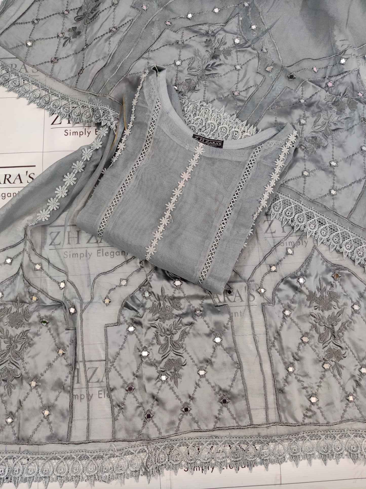 Silk Applique Pishwas Grey 3pc