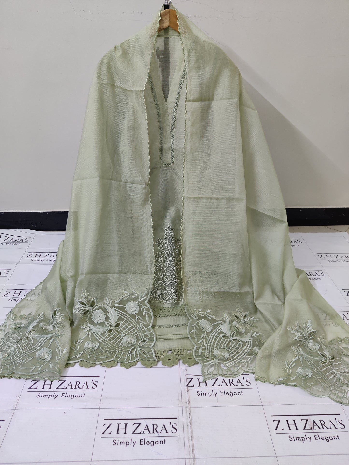 3d Cutwork Daman Pistachio Green 2pc