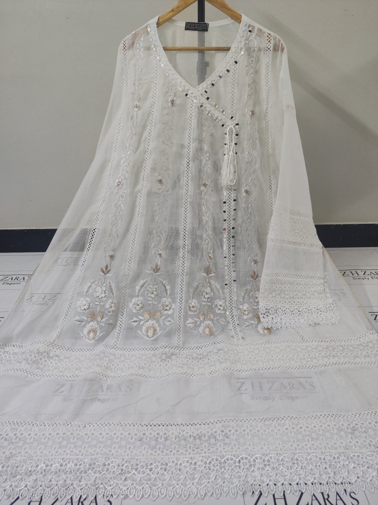 White Angrakha Pishwas