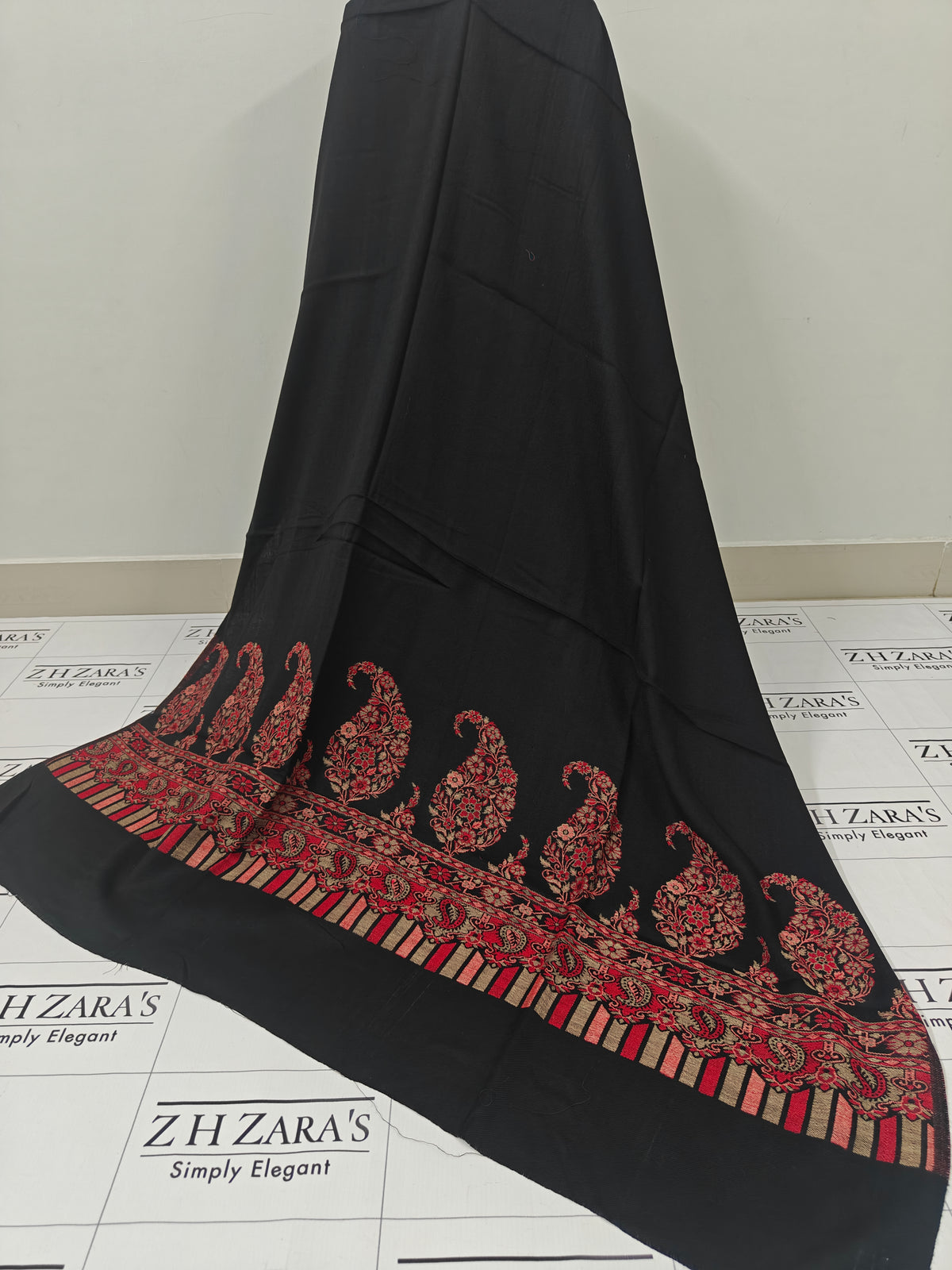 Gala Jaal Black Pashmina 3pc