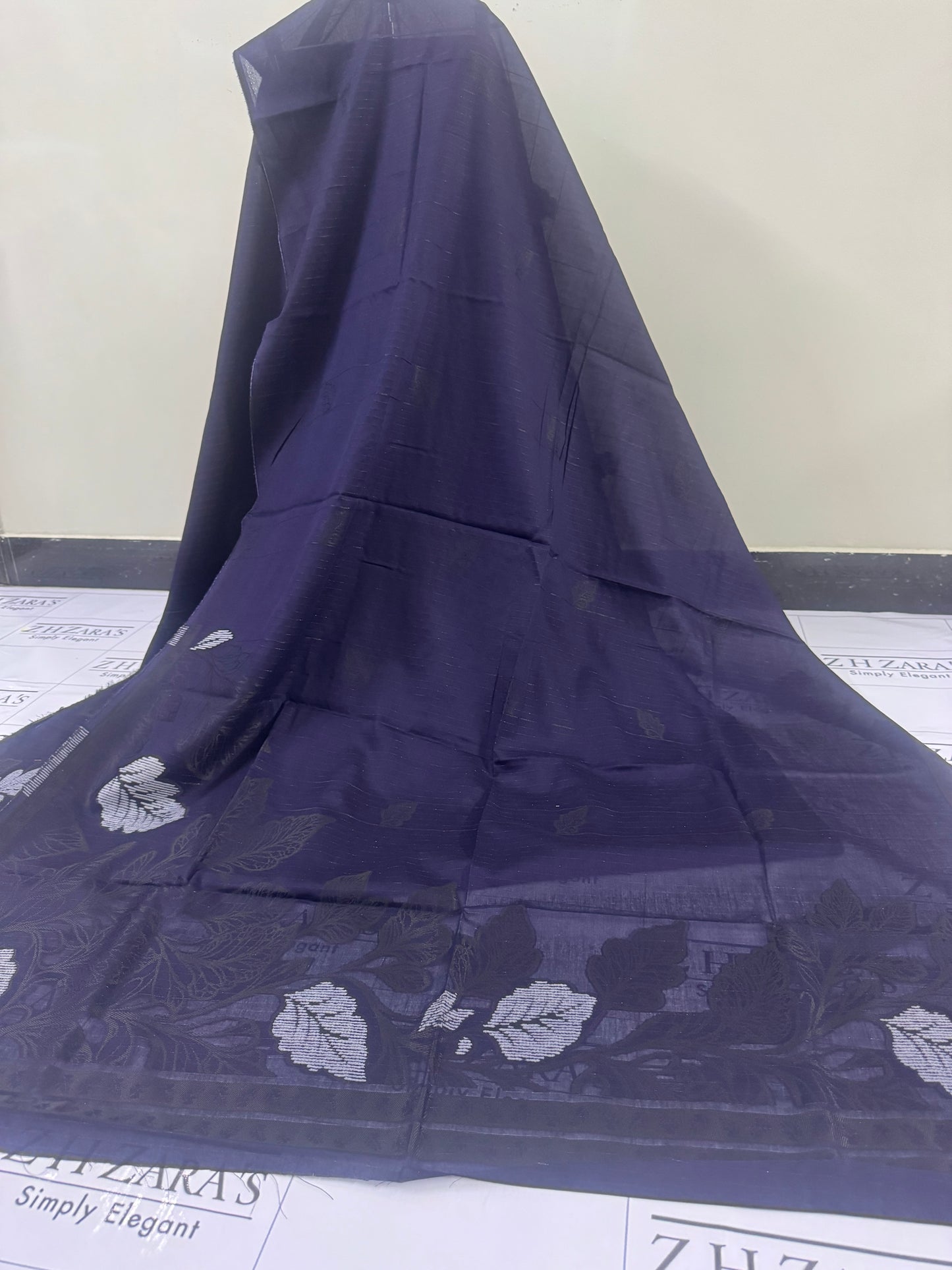 Dark Purple Bana Dora