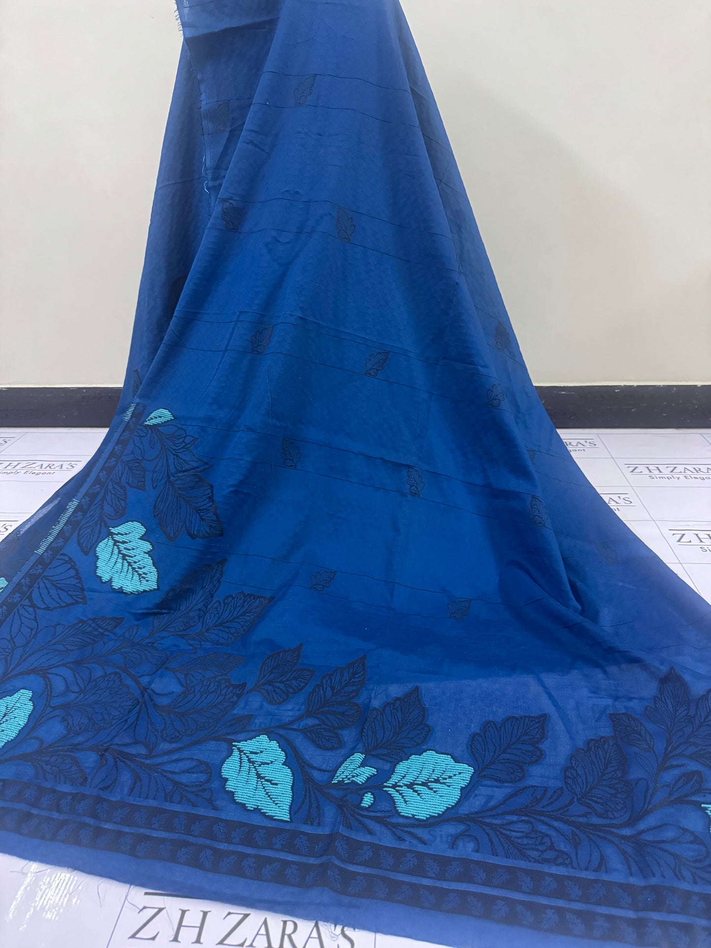 Peacock Blue Bana Dora