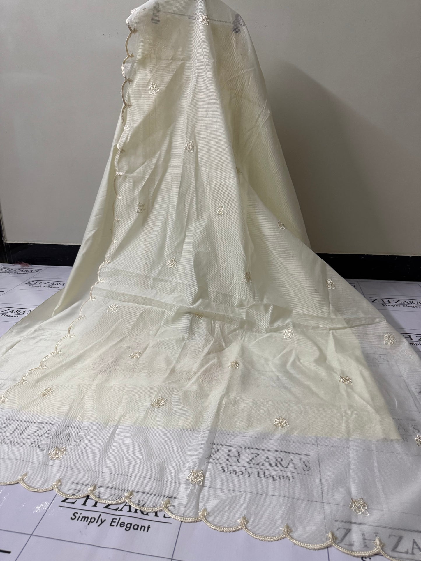 Ivory Cream Coral 3pc