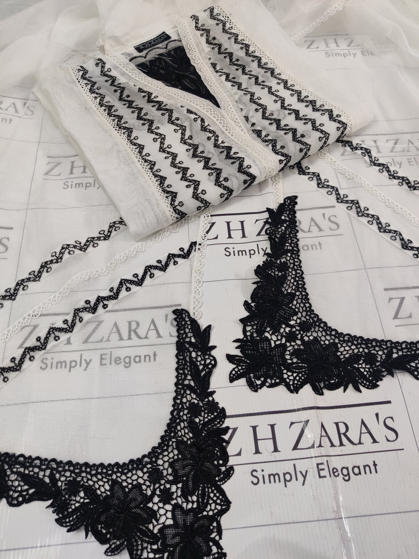 White Wavy 2pc