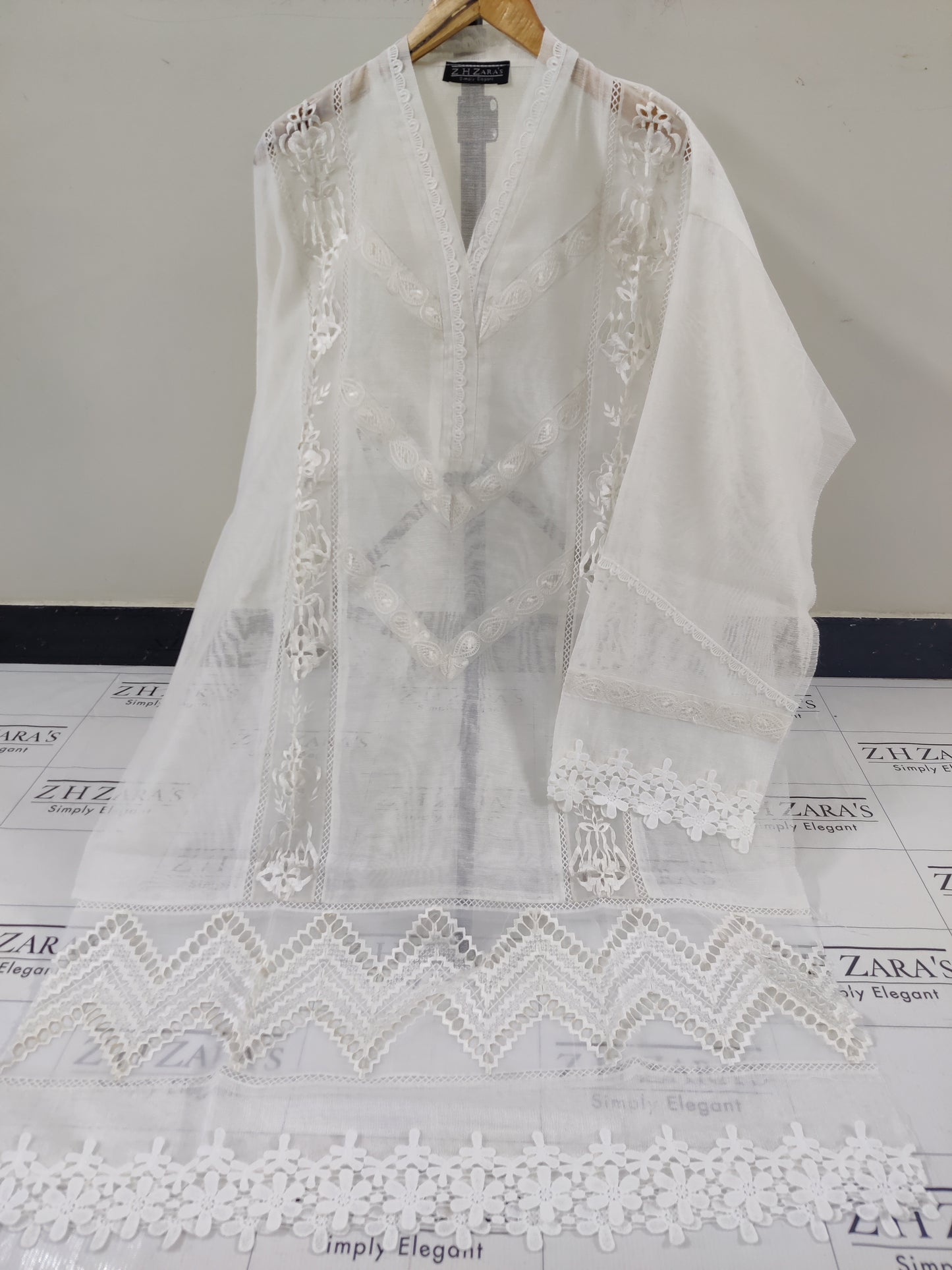 White Noura 2pc