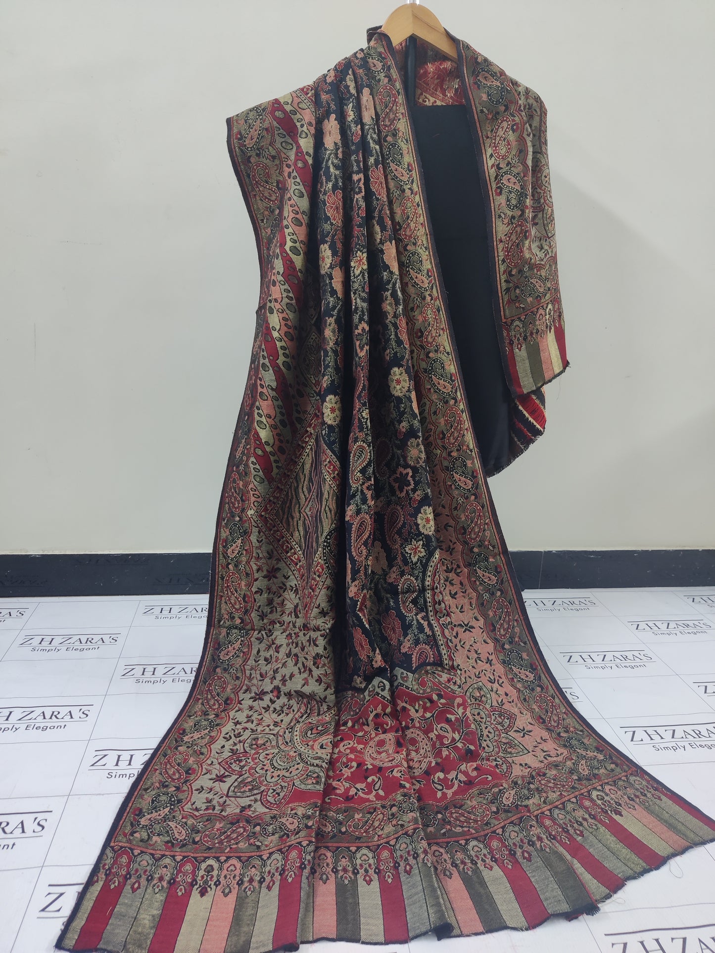 Kairi Black Red Kani Pashmina 3pc