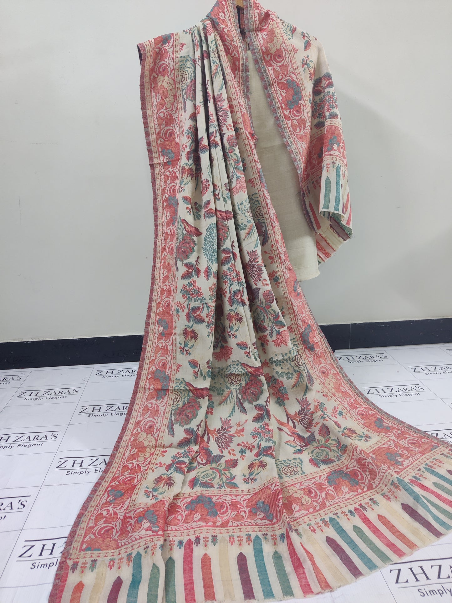 Ivory Multi Floral Kani Pashmina 3pc