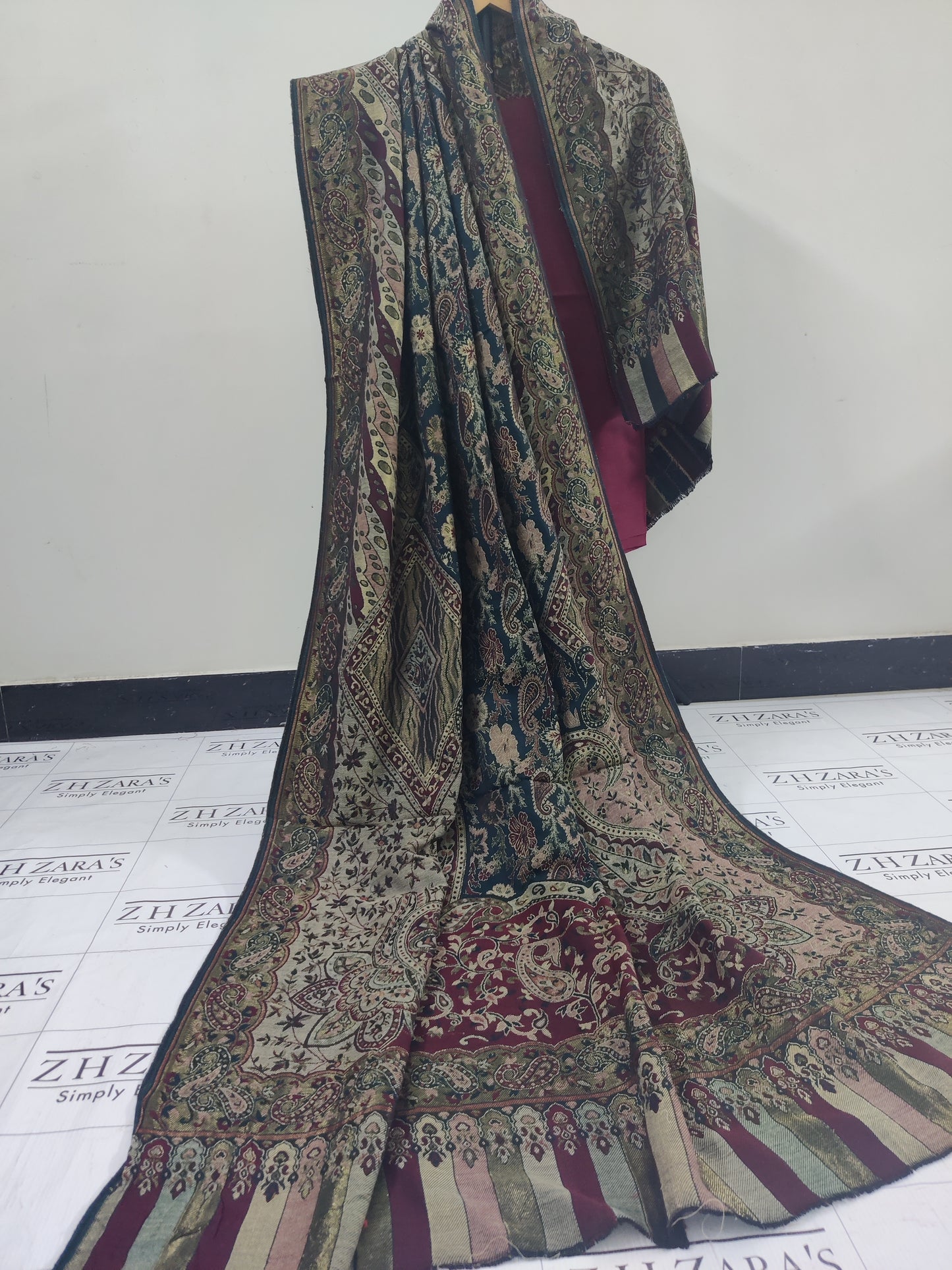 Kairi Maroon Kani Pashmina 3pc