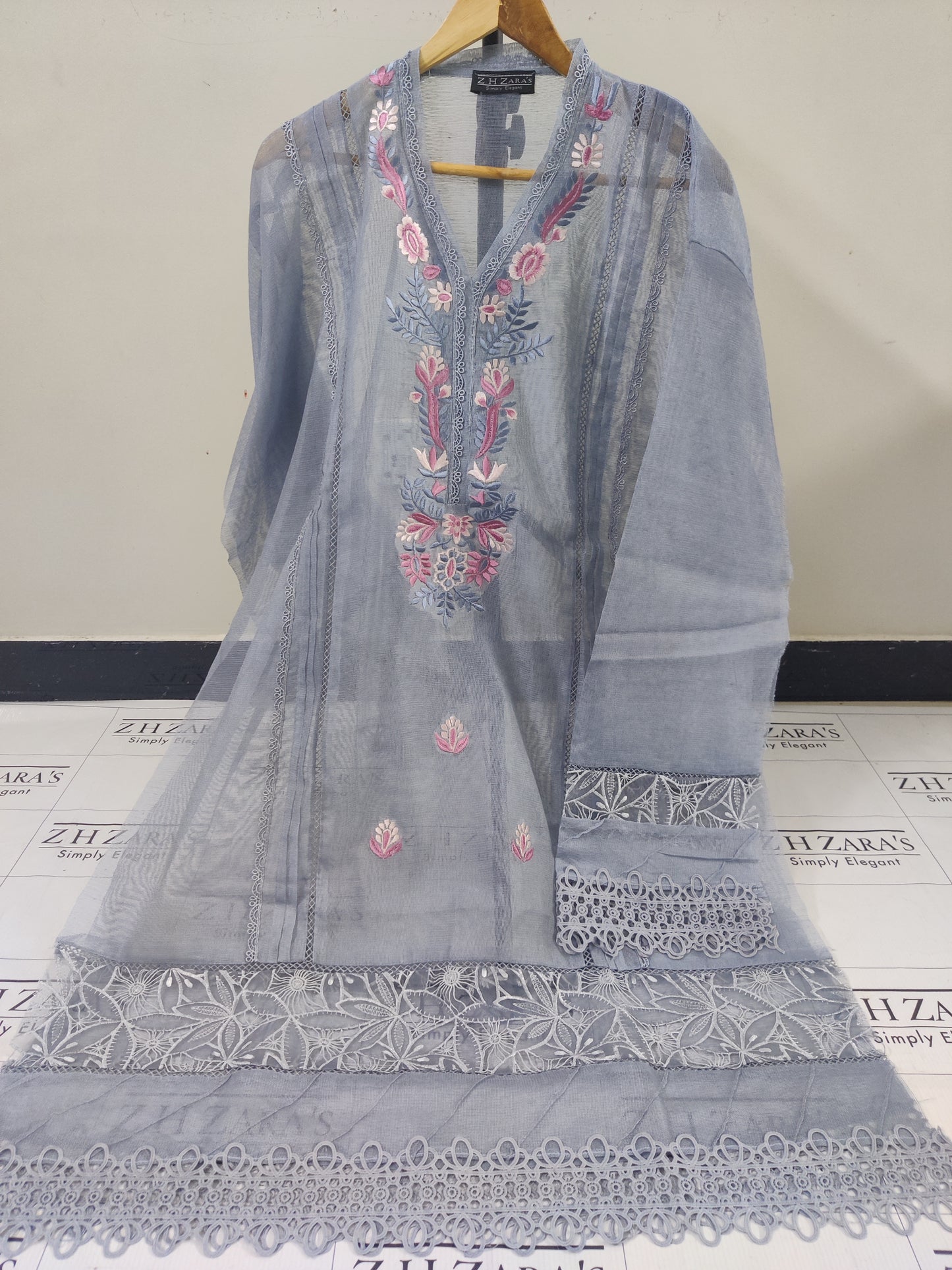 Greyish Blue Blossom 2pc
