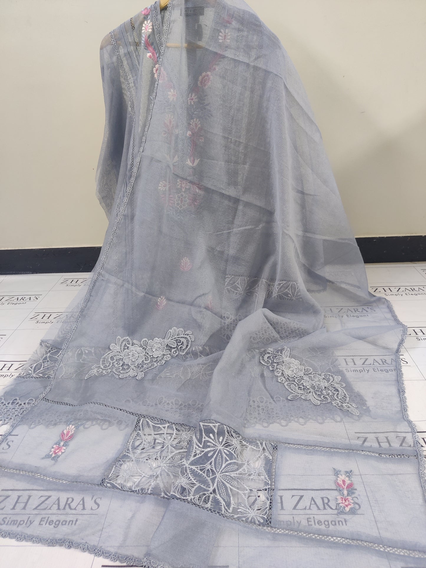 Greyish Blue Blossom 2pc
