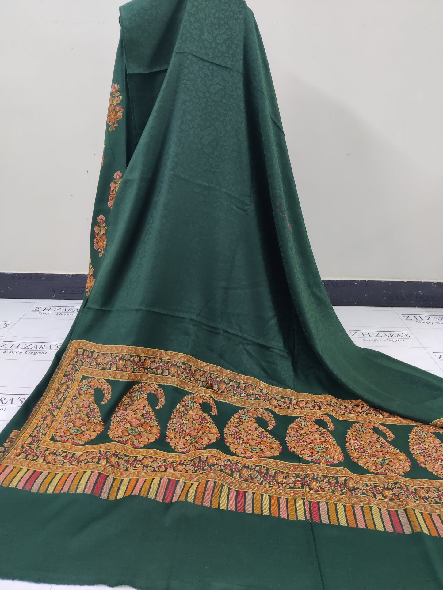 Bottle Green Jacquard Kani Pashmina 3pc