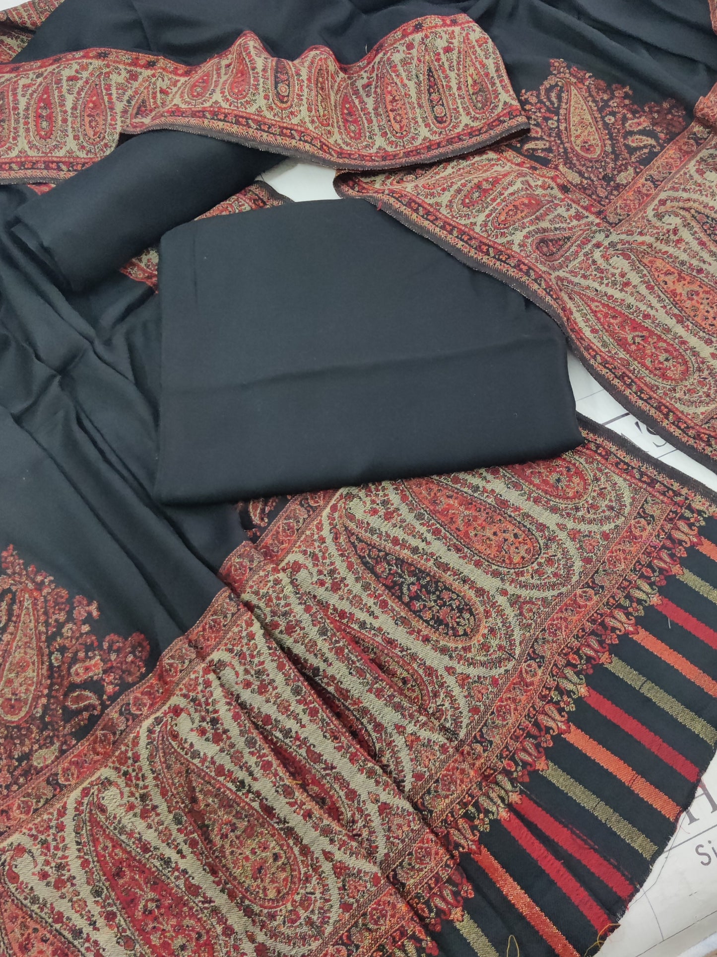 Black Kari Pashmina Shawl & 3pc