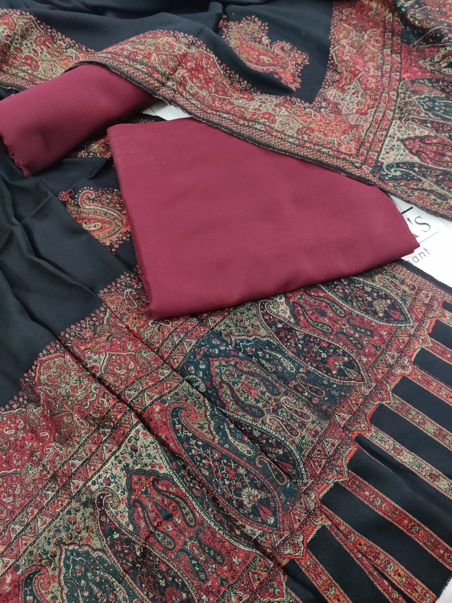 Zenia Maroon Pashmina Shawl & 3pc