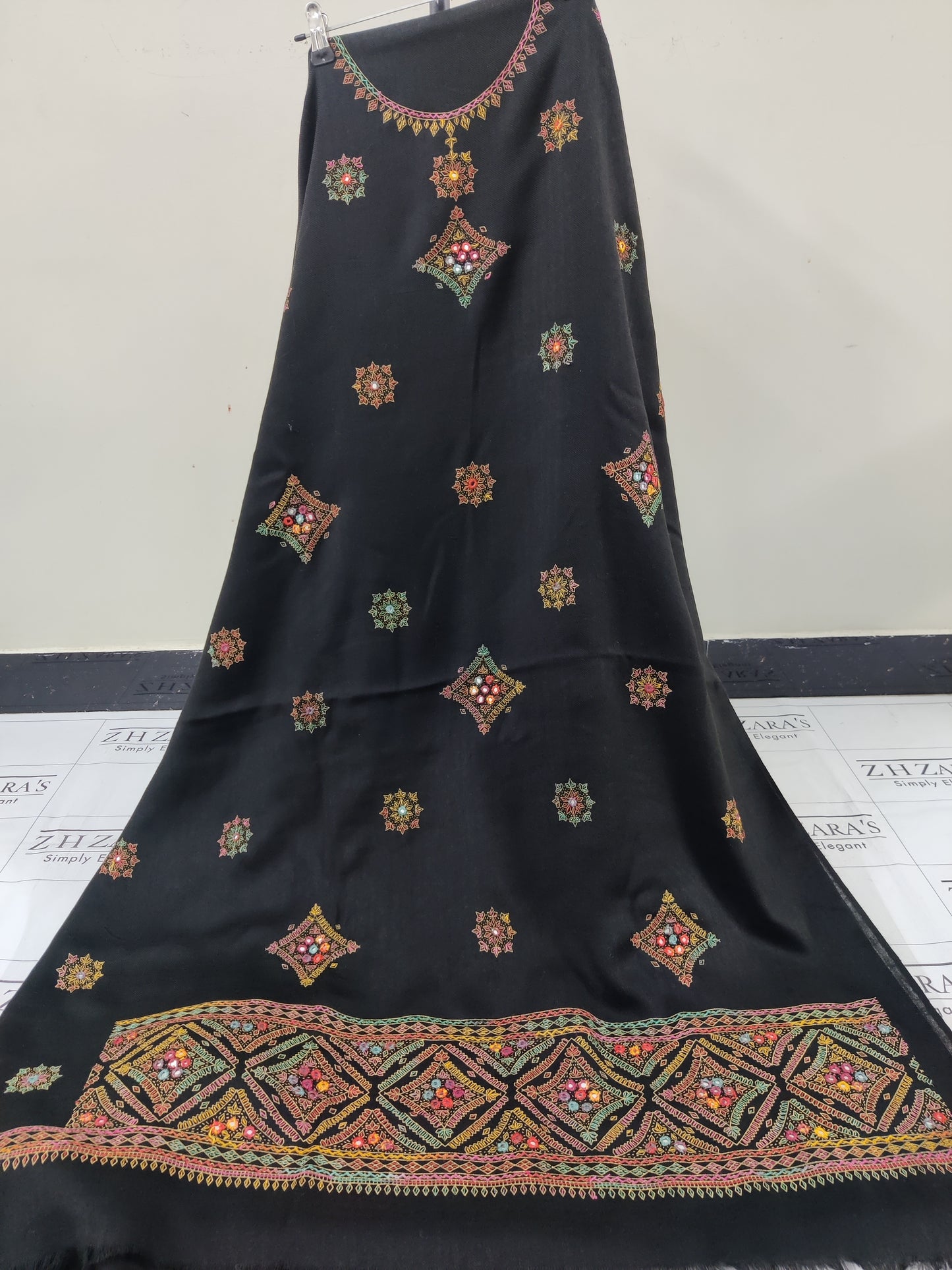 Black Needle Embroidery Pashmina 3pc
