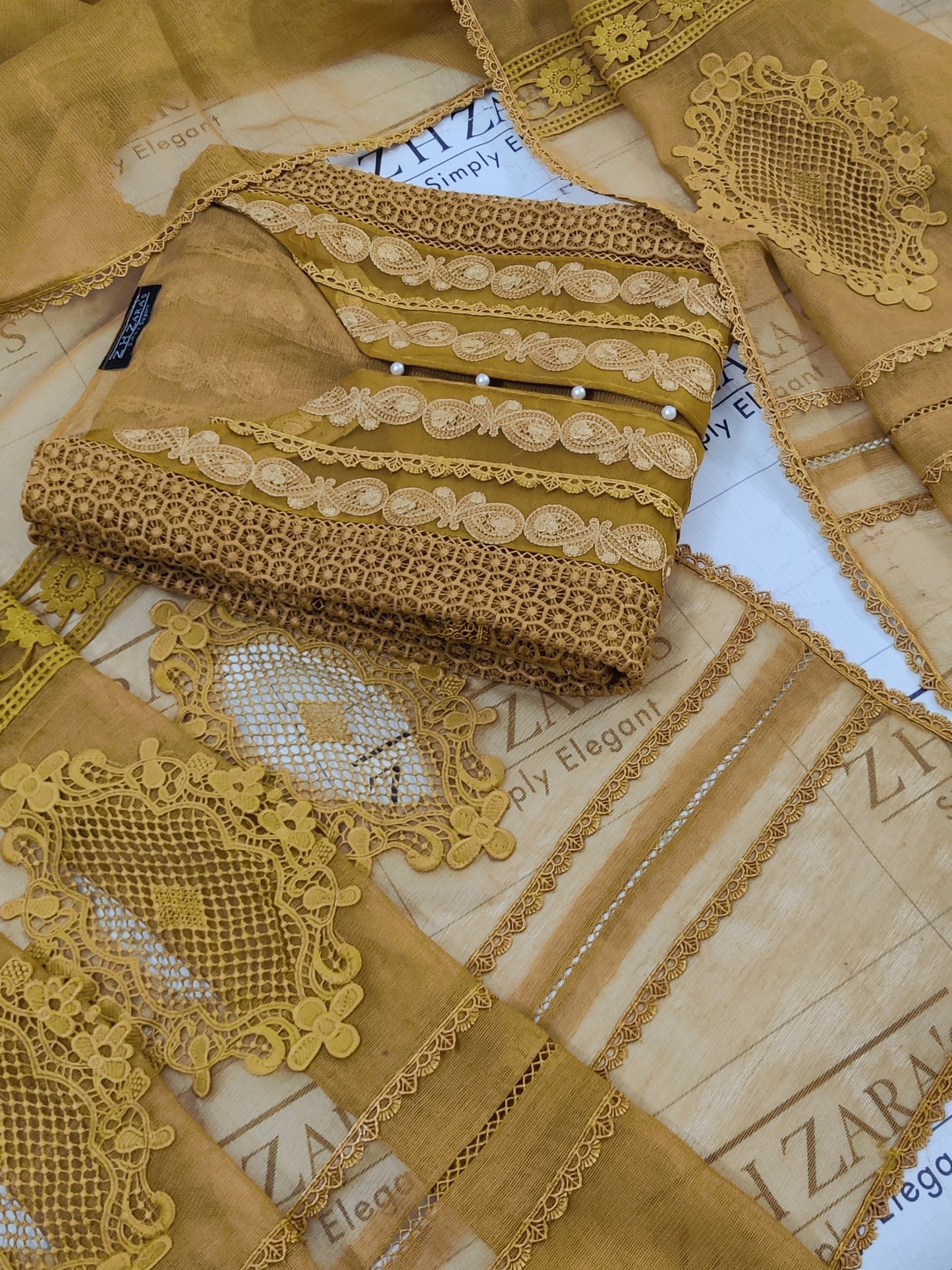 Mustard Zoha 2pc