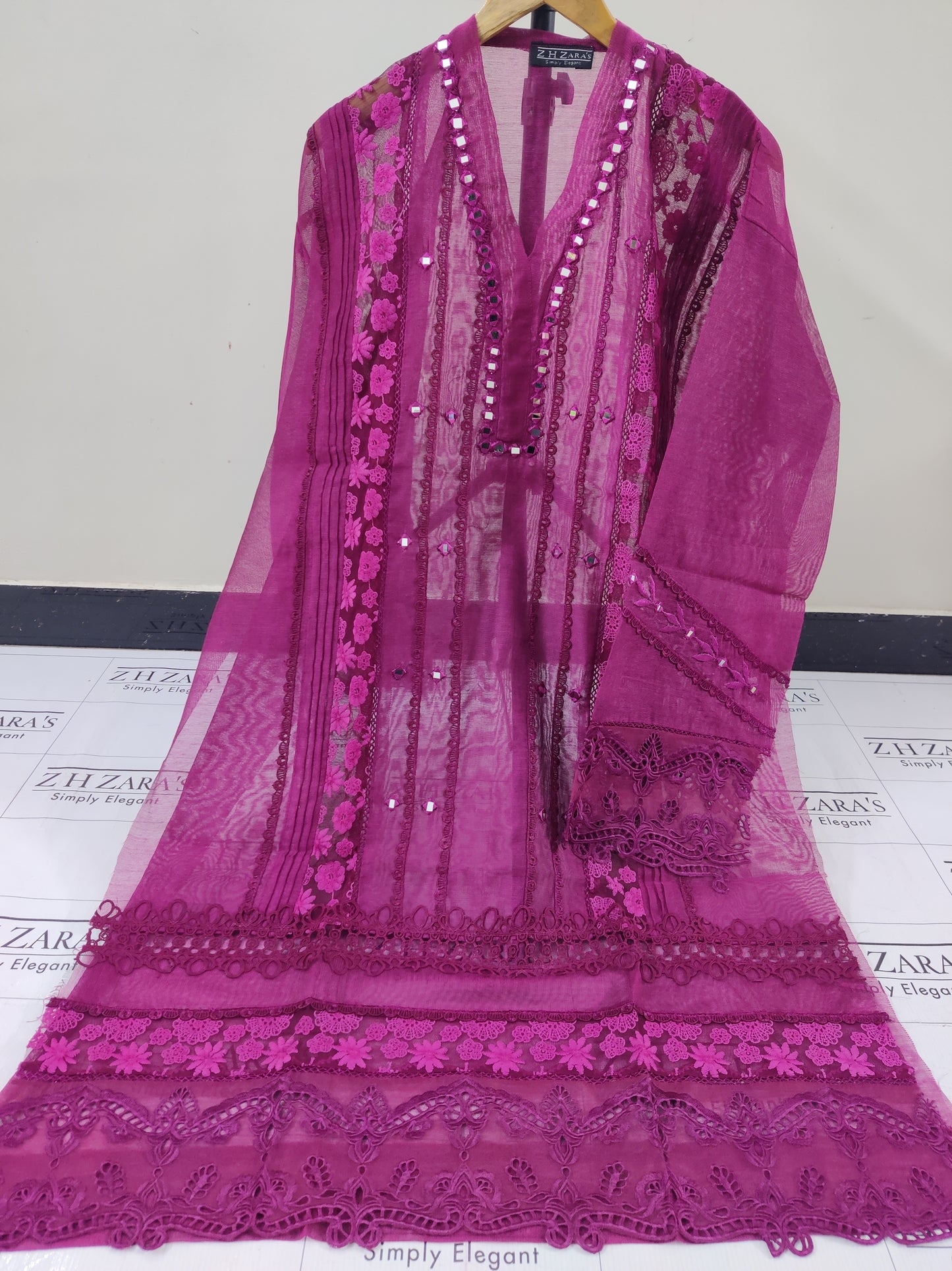 Magenta Mirror Cutwork 2pc