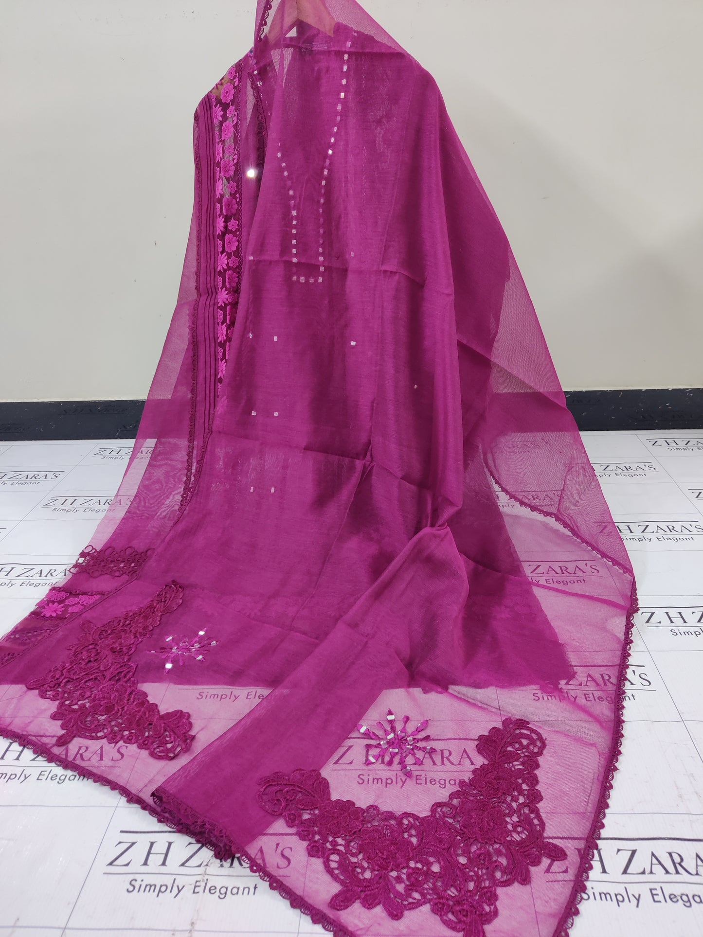 Magenta Mirror Cutwork 2pc